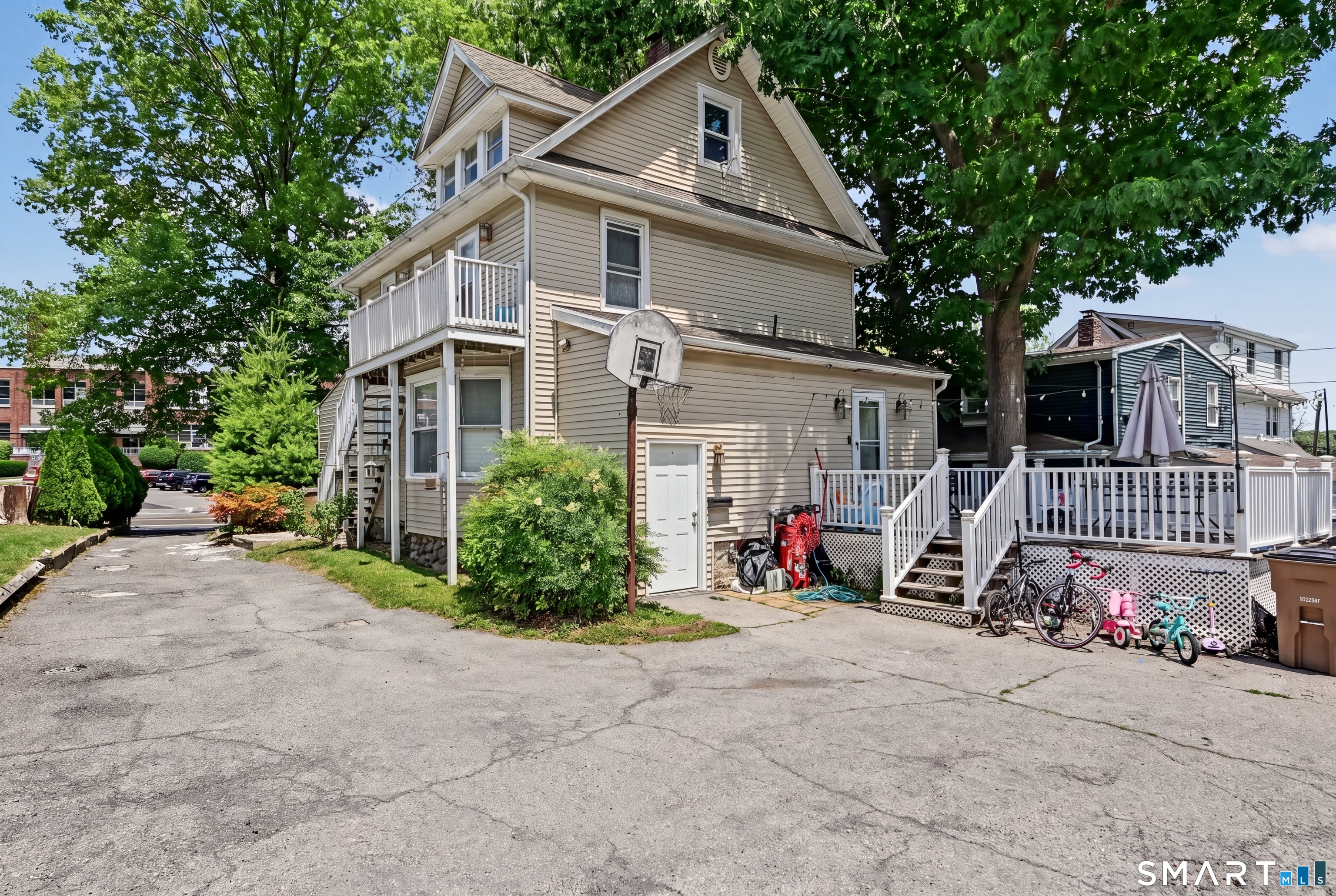 44 Toms Road Property Photo 3
