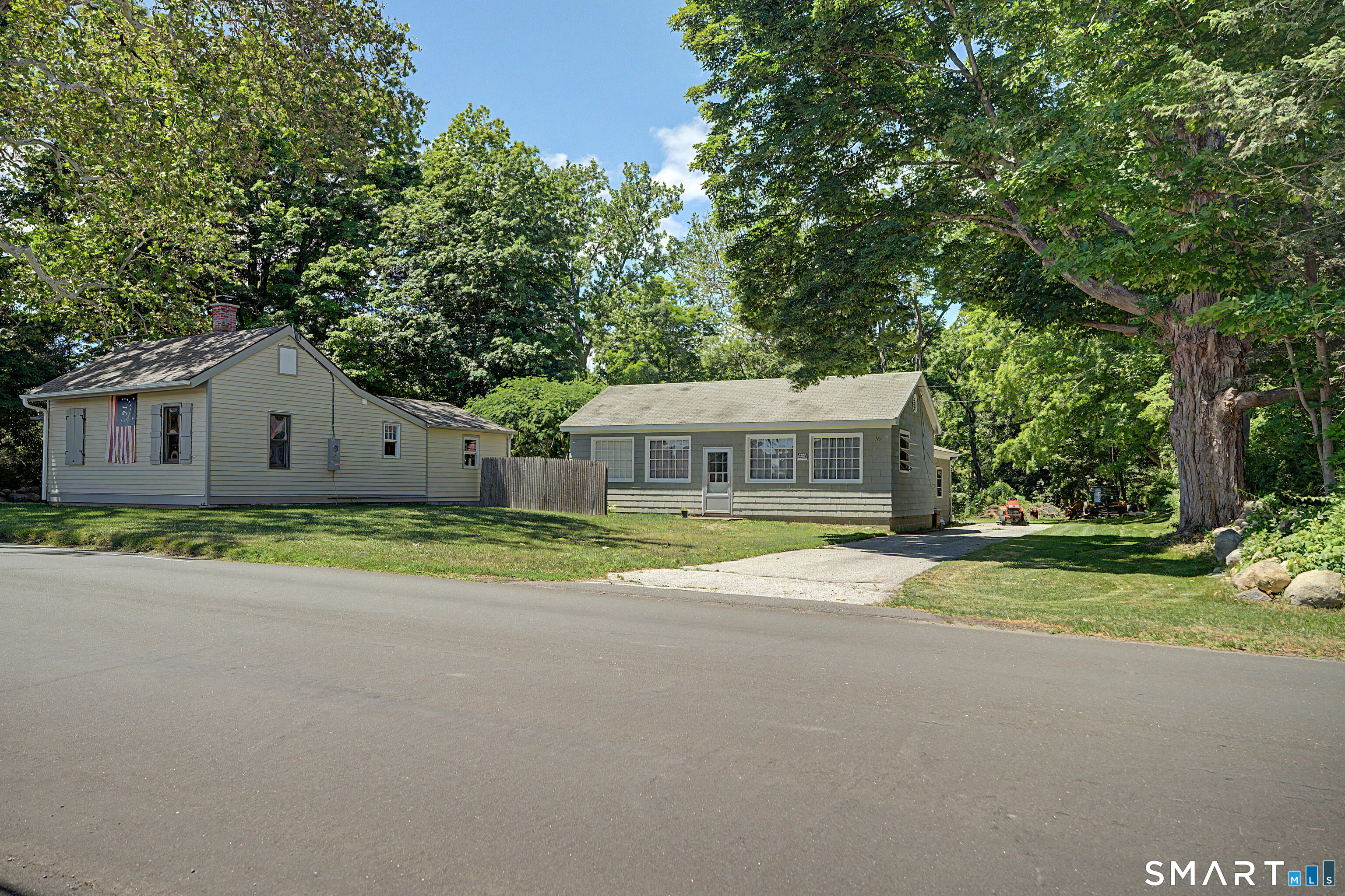 16 Old New Milford Road Property Photo 1