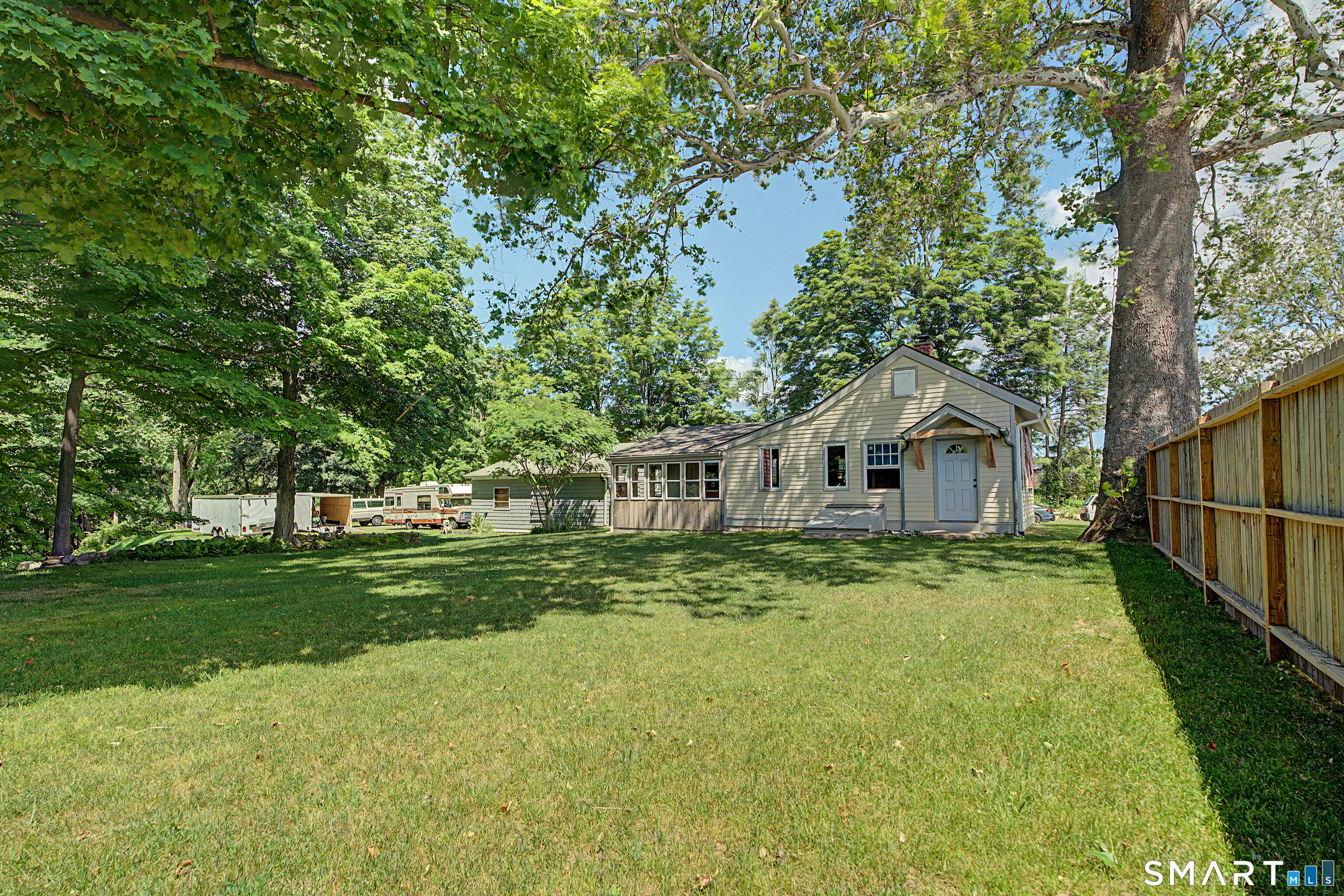 16 Old New Milford Road Property Photo 3