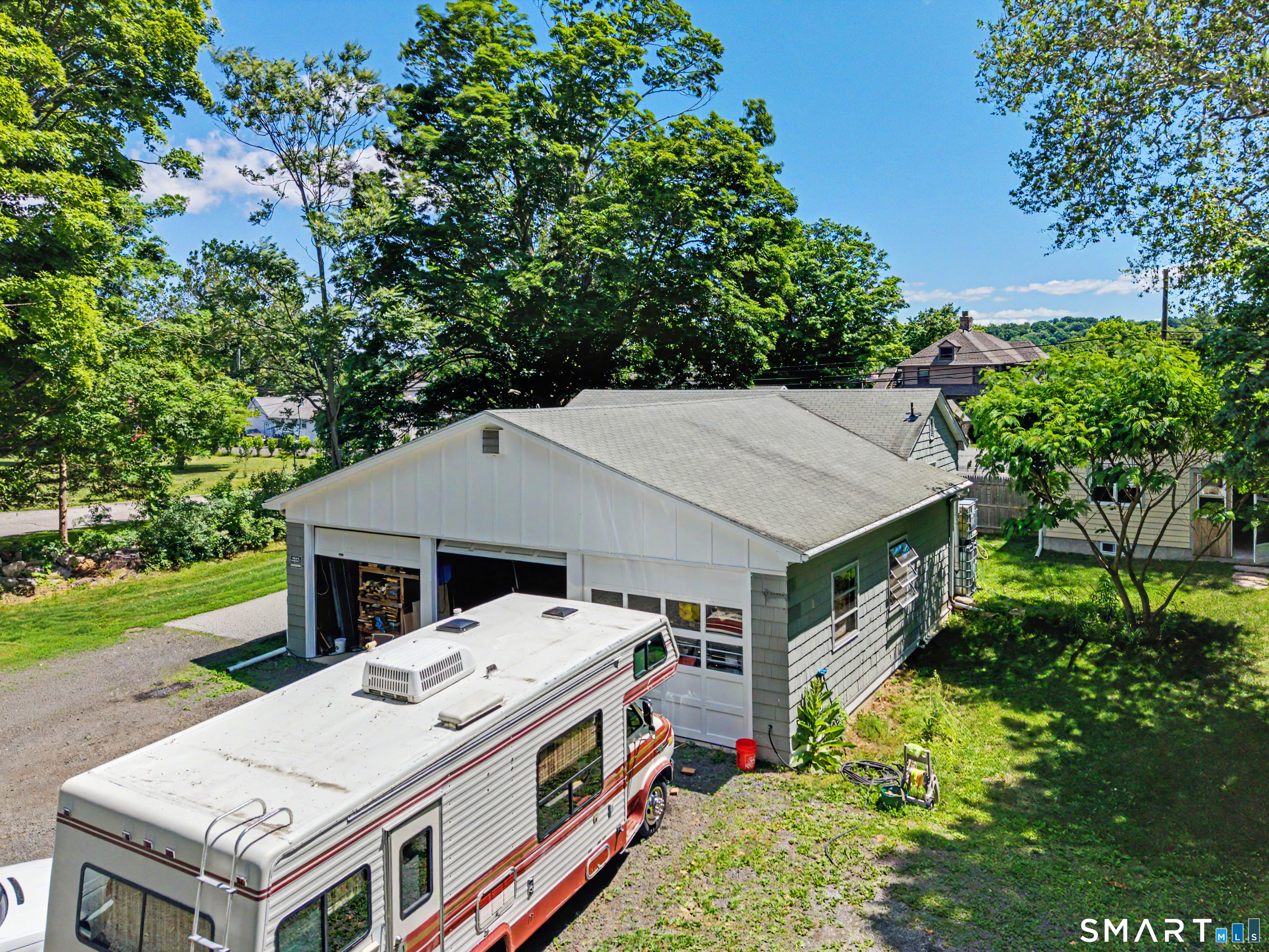 16 Old New Milford Road Property Photo 5