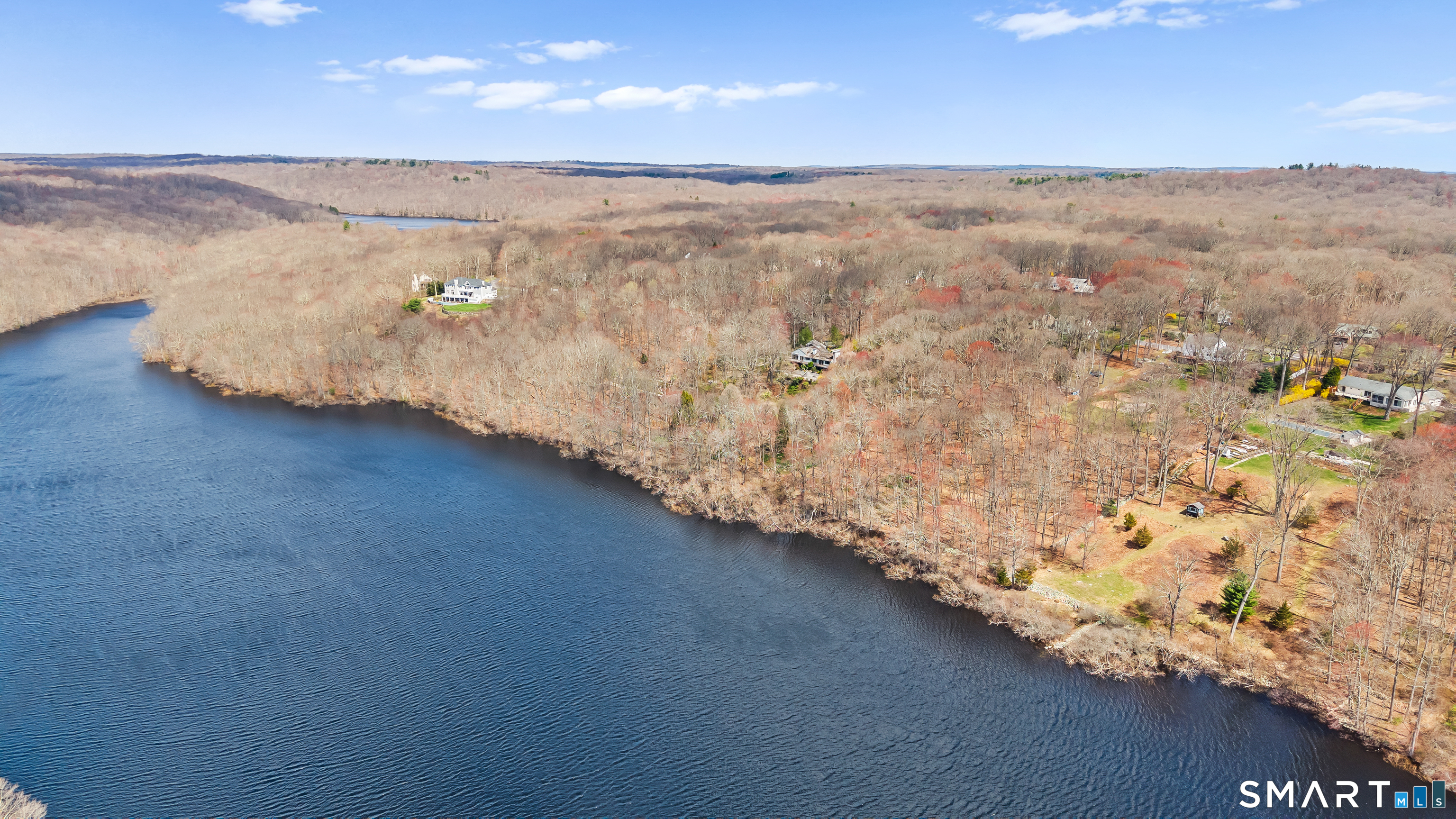 Lantern Ridge Road Property Photo 1