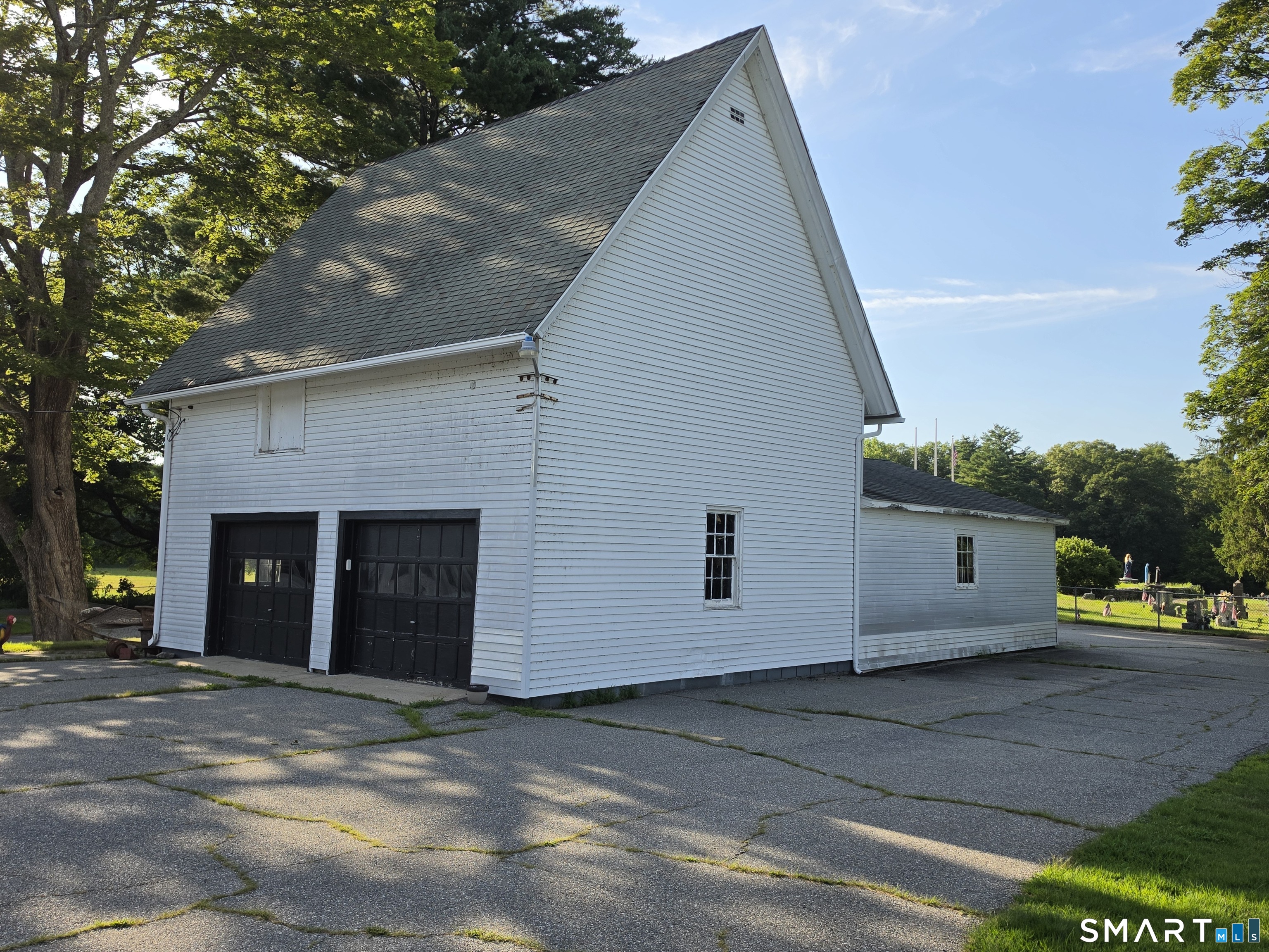350 Hartford Pike Property Photo 5