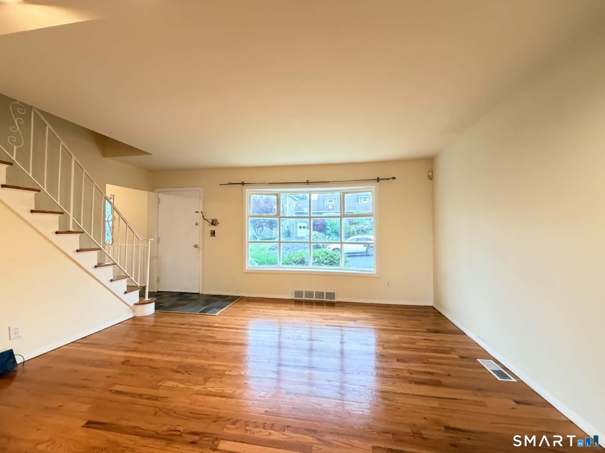 6 Fifth Street Property Photo 3