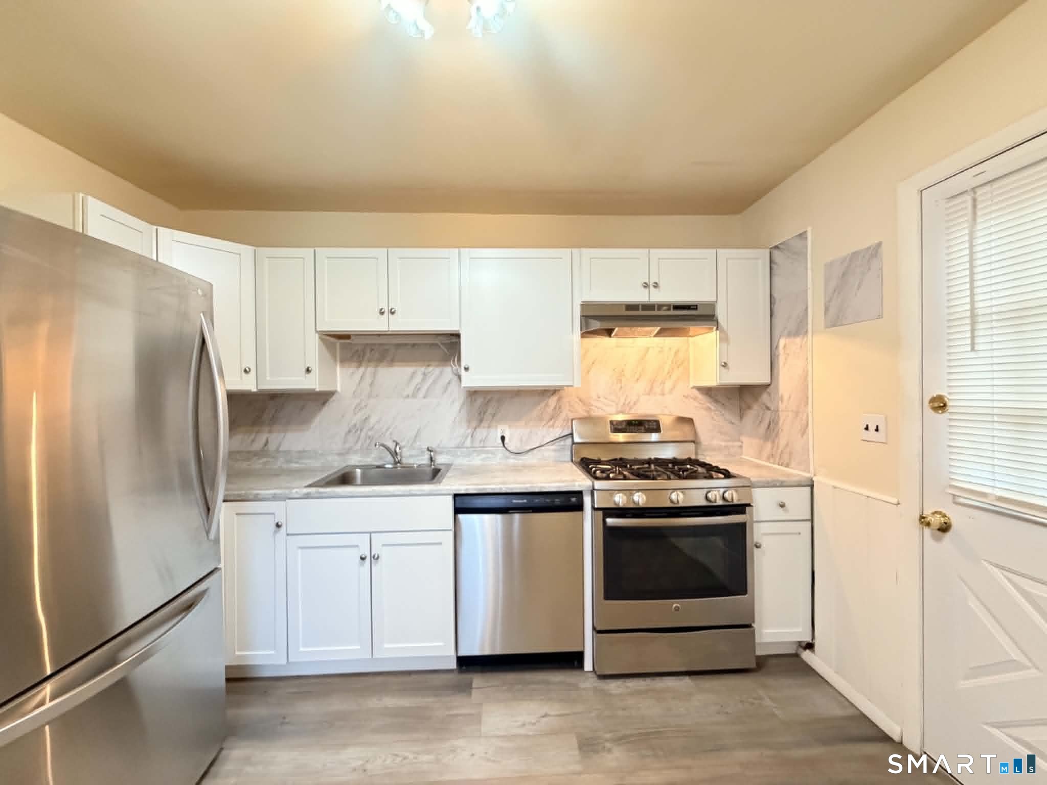 6 Fifth Street Property Photo 7