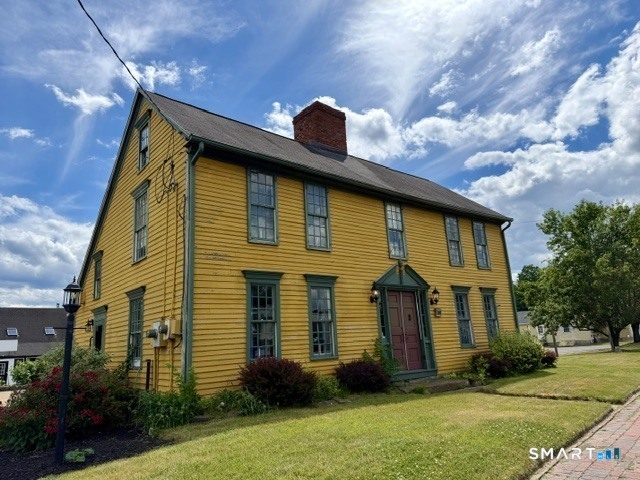 596 Main Street Property Photo 1