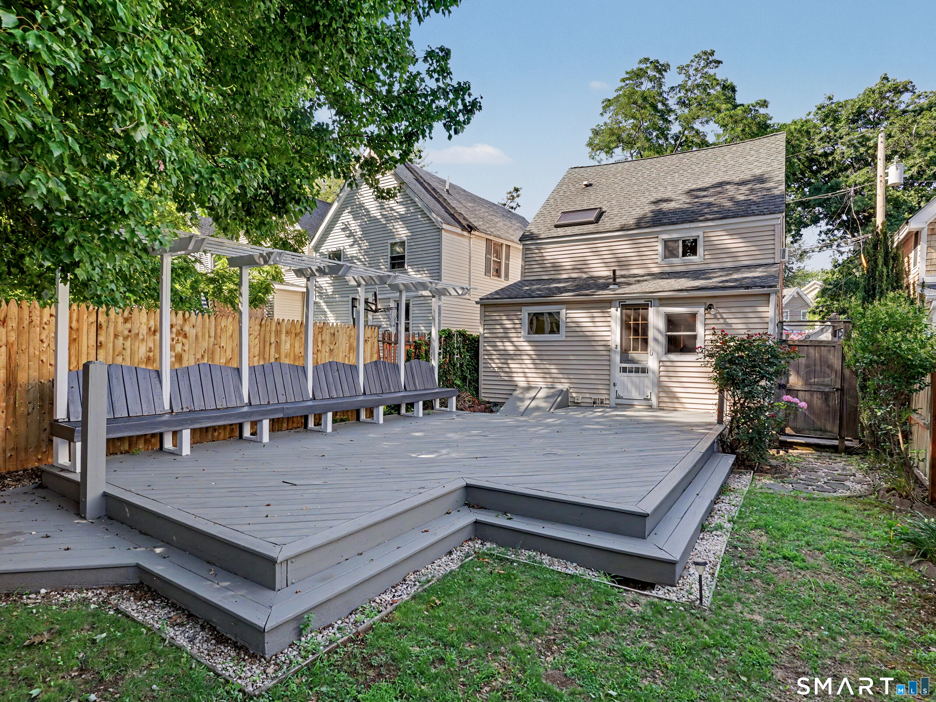 44 Wood Avenue Property Photo 3