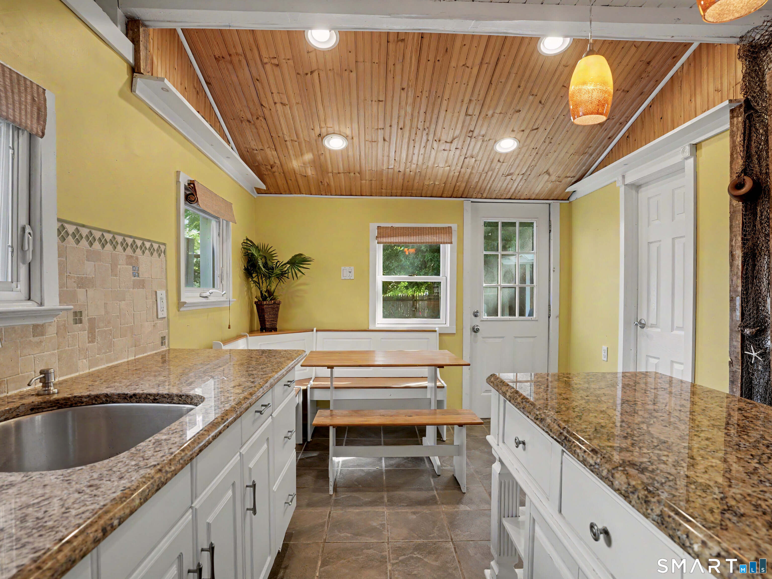 44 Wood Avenue Property Photo 5