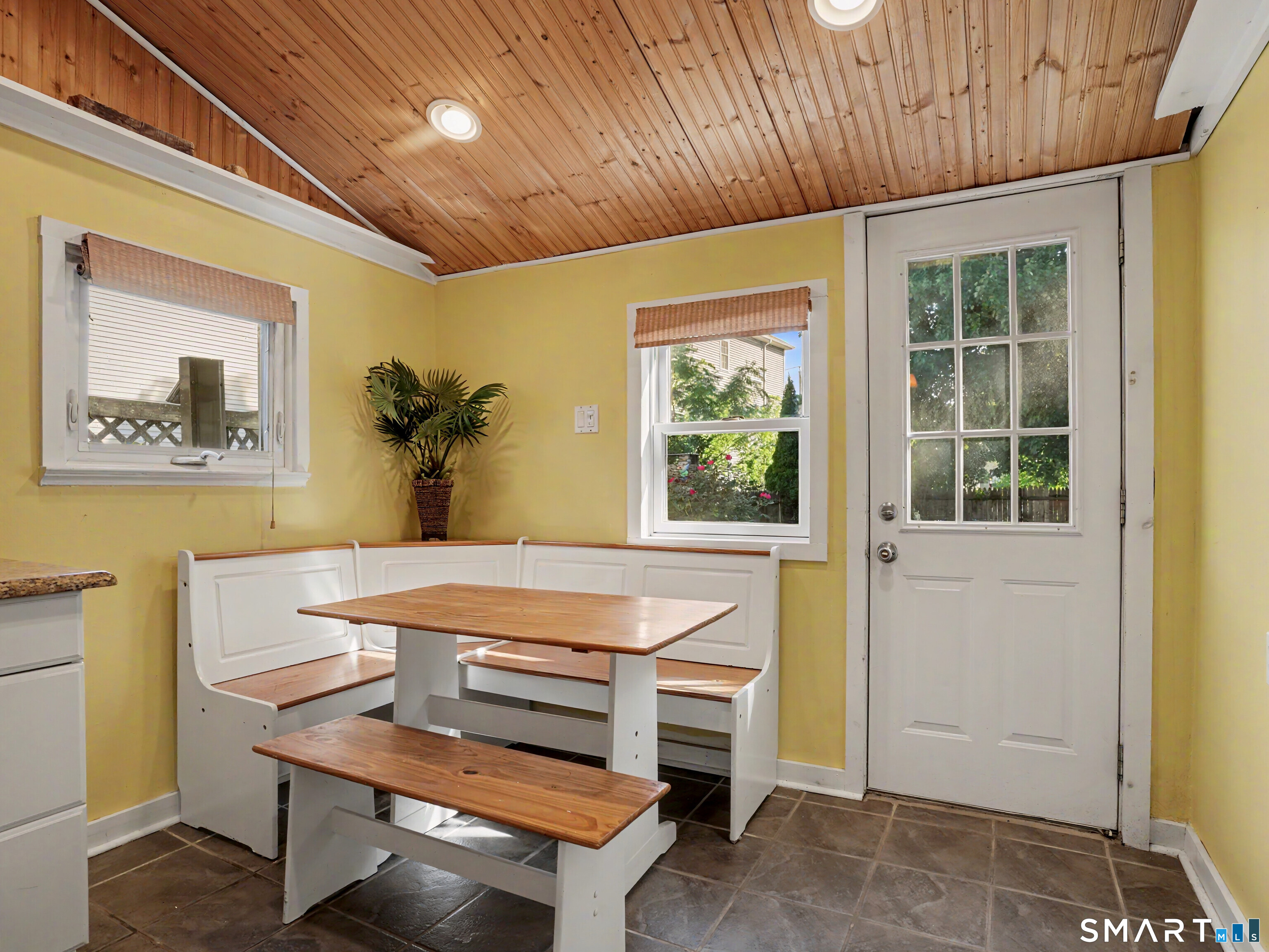 44 Wood Avenue Property Photo 6