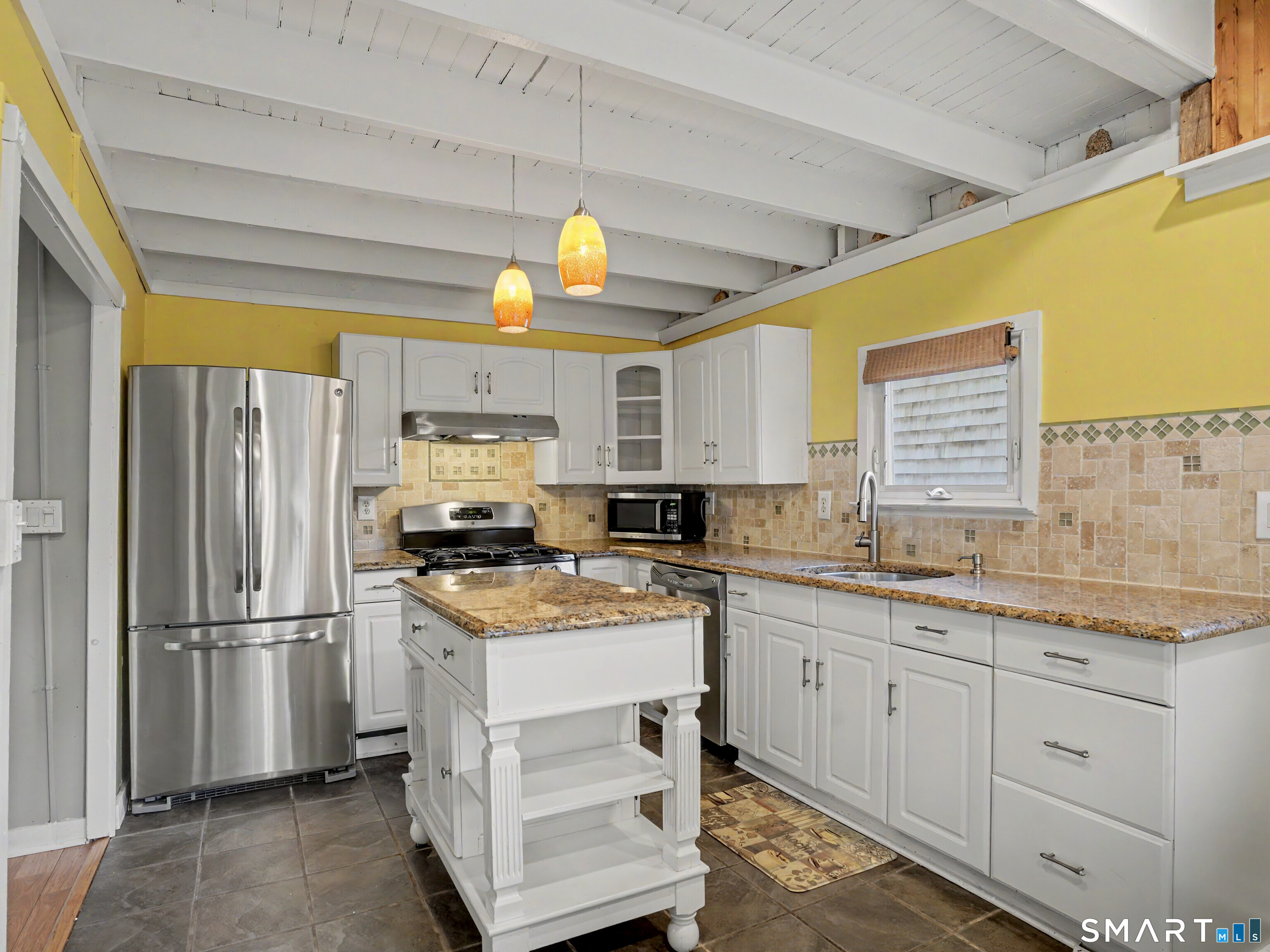 44 Wood Avenue Property Photo 8