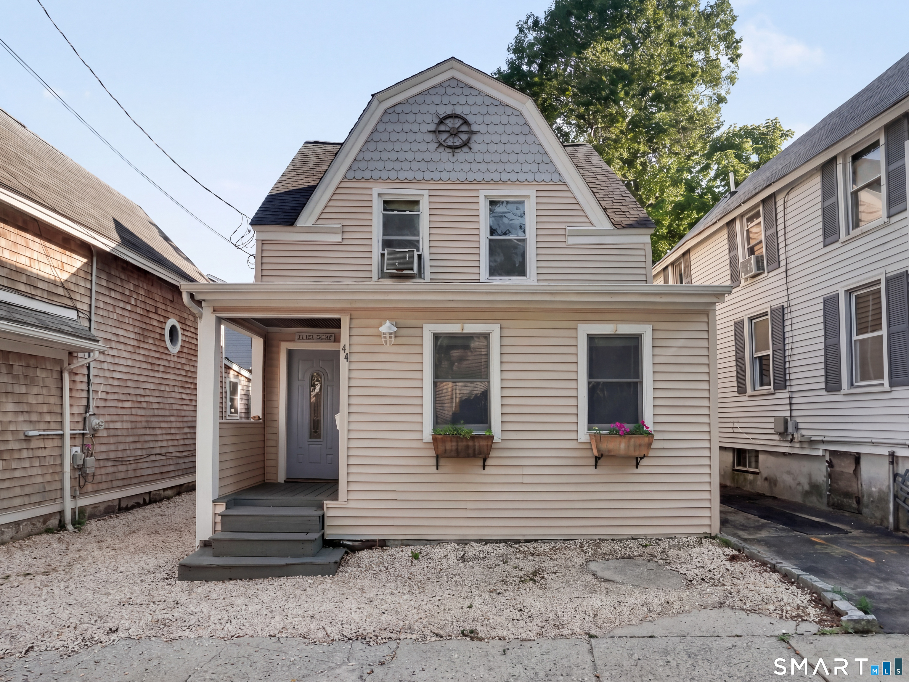 44 Wood Avenue Property Photo 33
