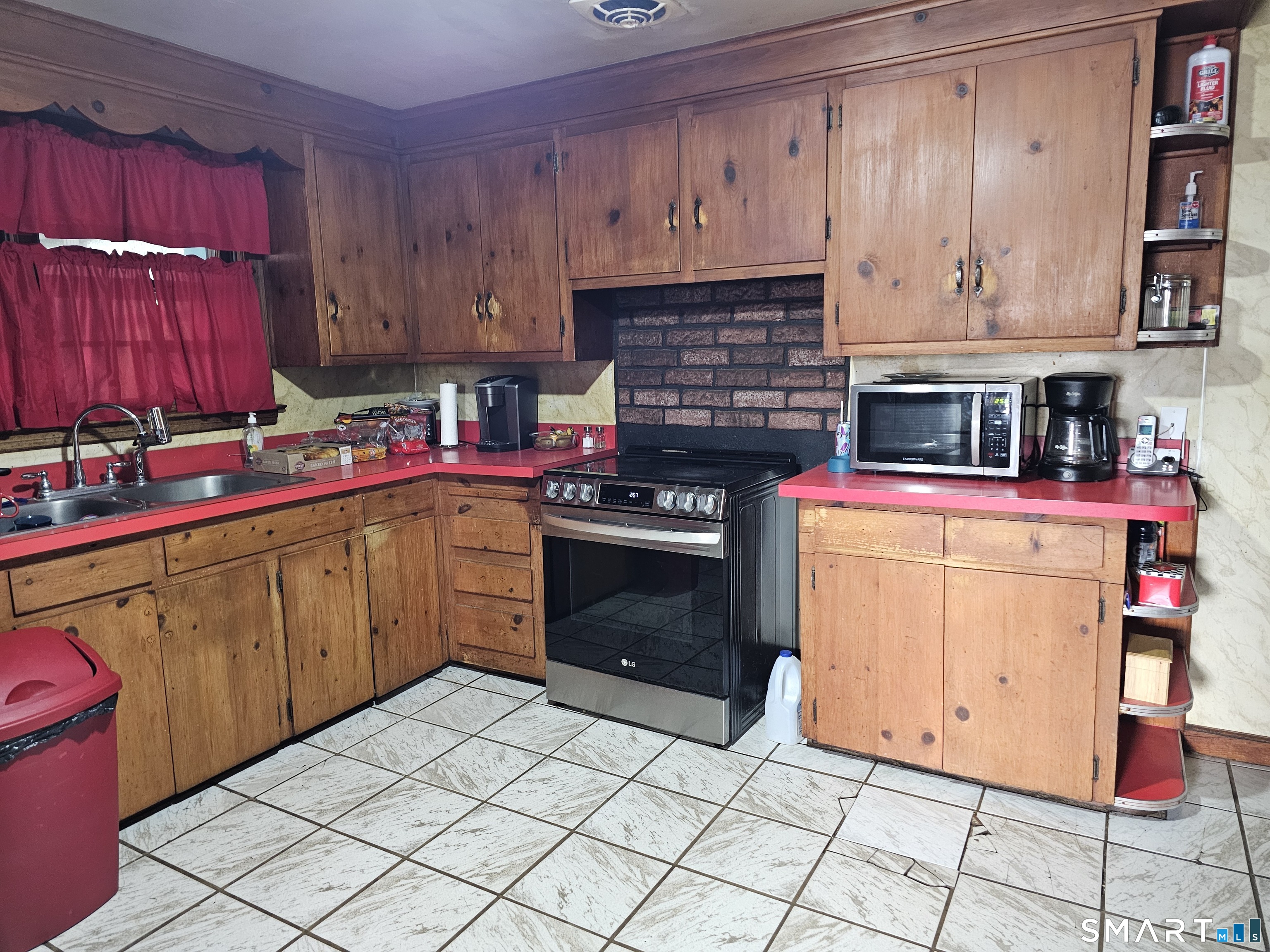 849 Wintergreen Avenue Property Photo 14
