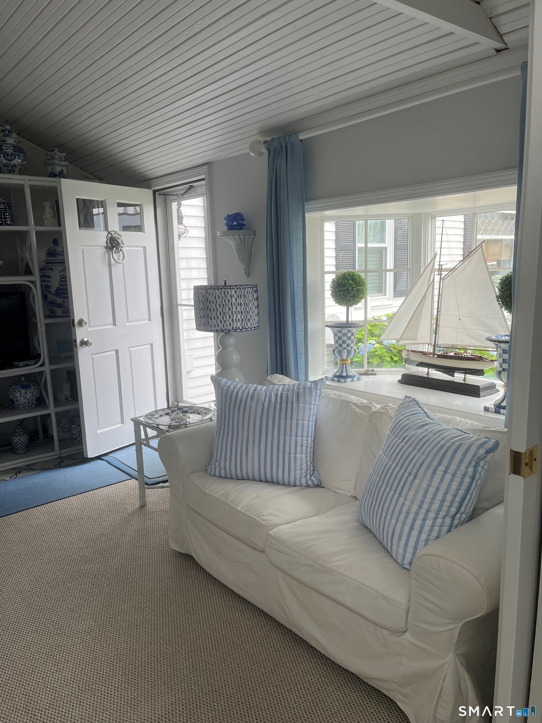 24186483 Property Photo 6