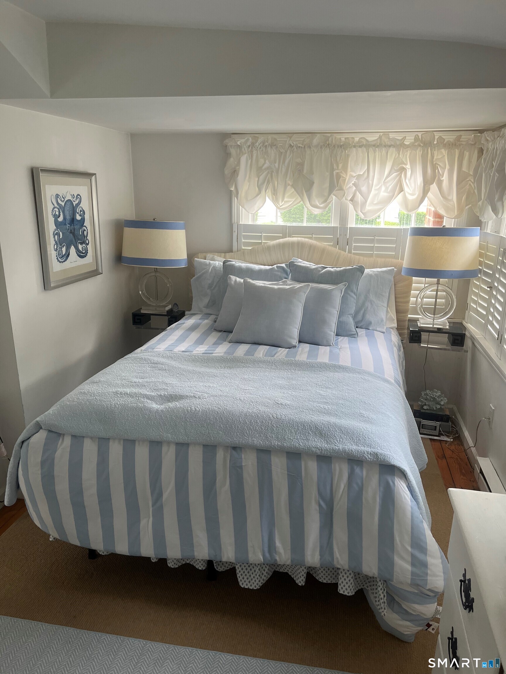 24186483 Property Photo 15