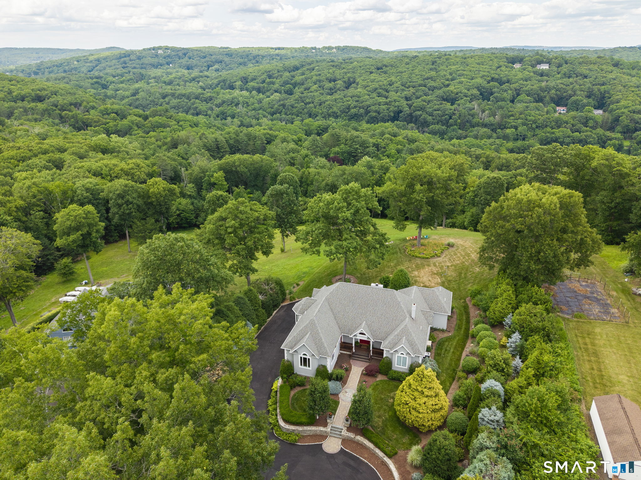 30 Daniel Trace Property Photo 1