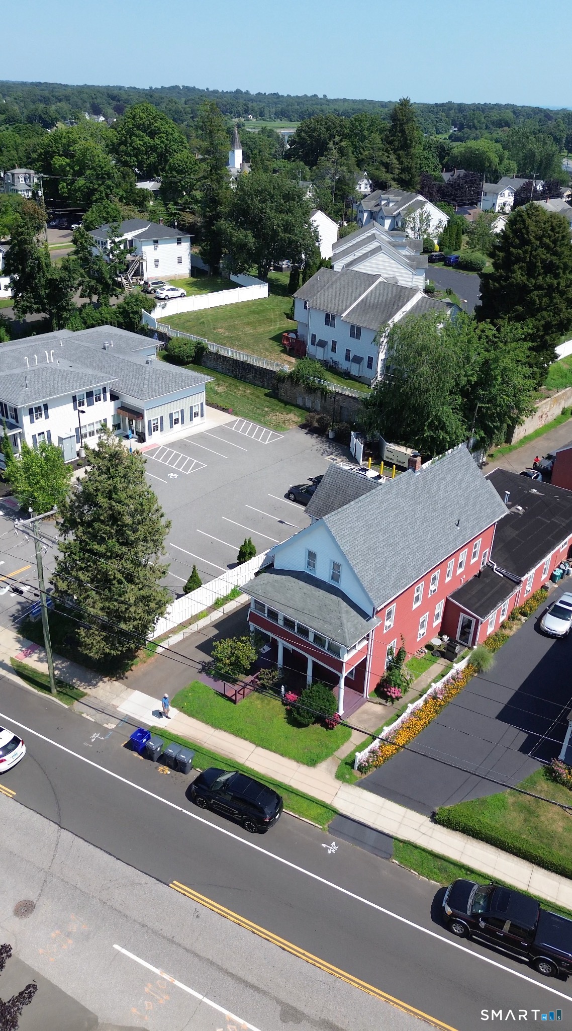651 Main St Street Property Photo 2