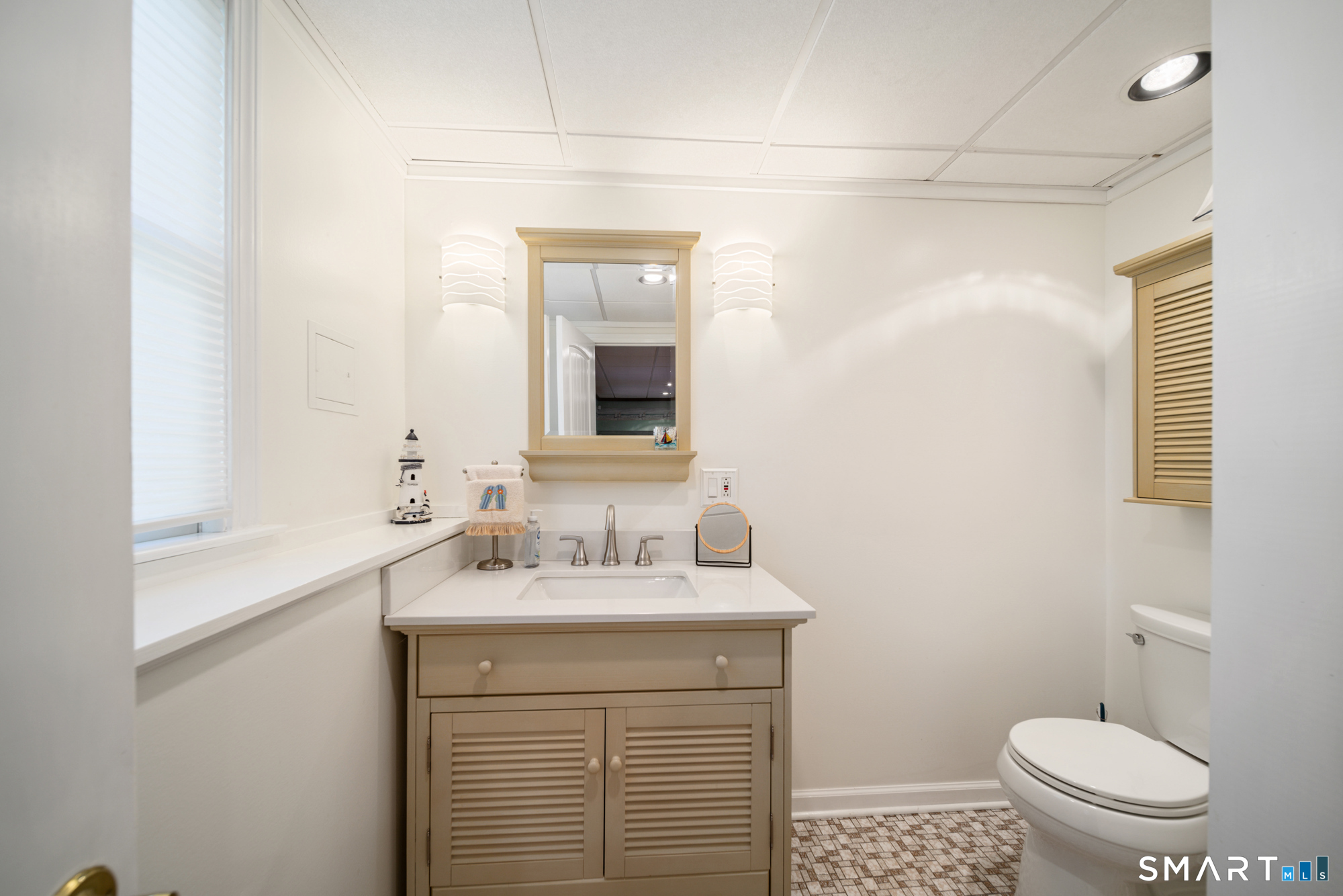 2 Ellen Drive Property Photo 20