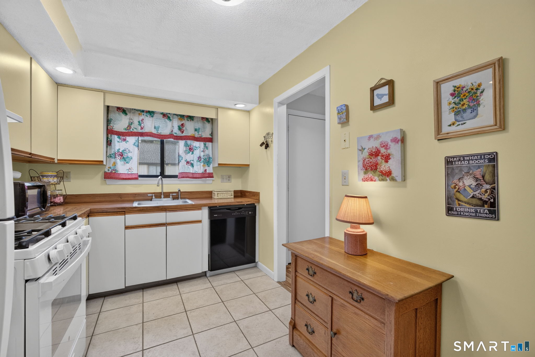 30 Brockton 30 Court Property Photo 15