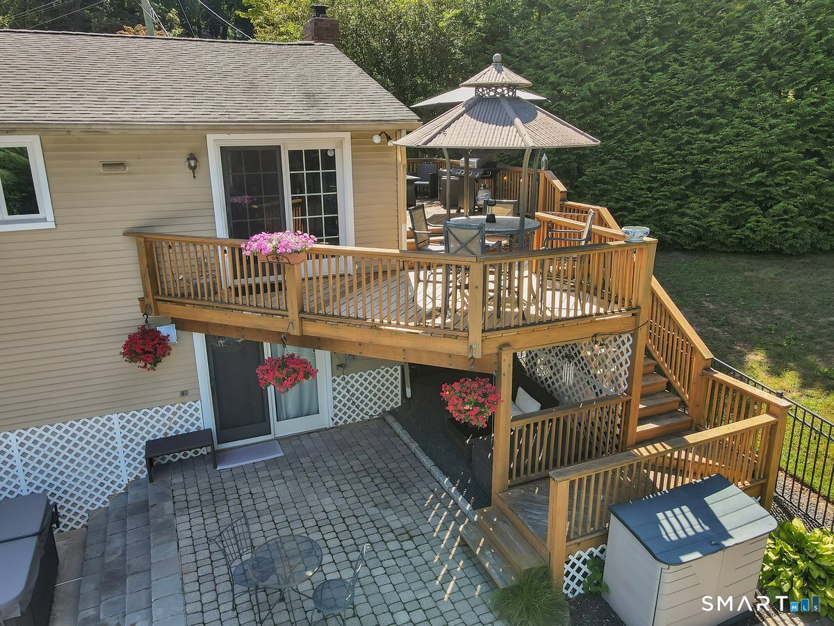 95 Lynn Drive Property Photo 32