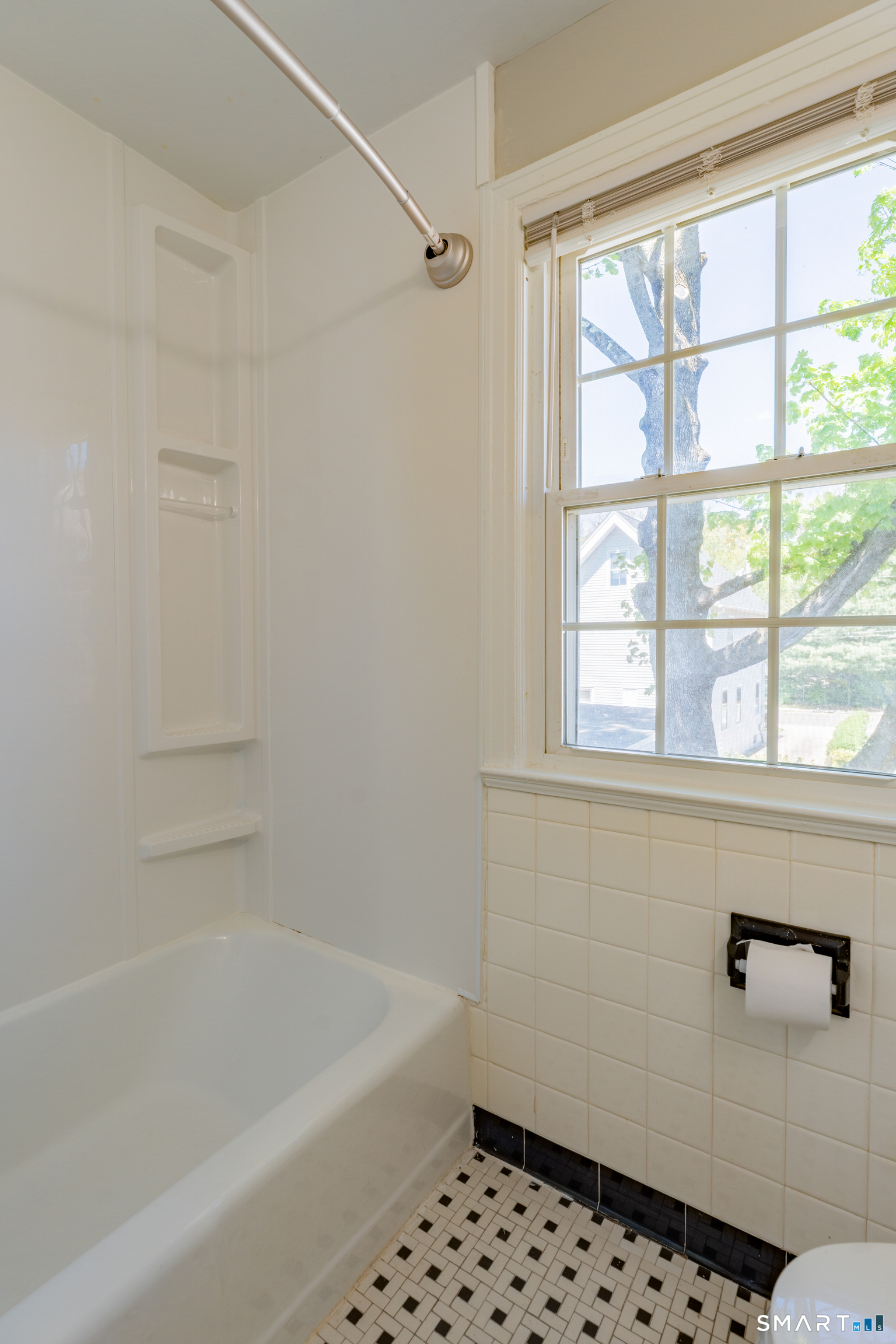 1160-1164 Whitney 1160-c Avenue Property Photo 22
