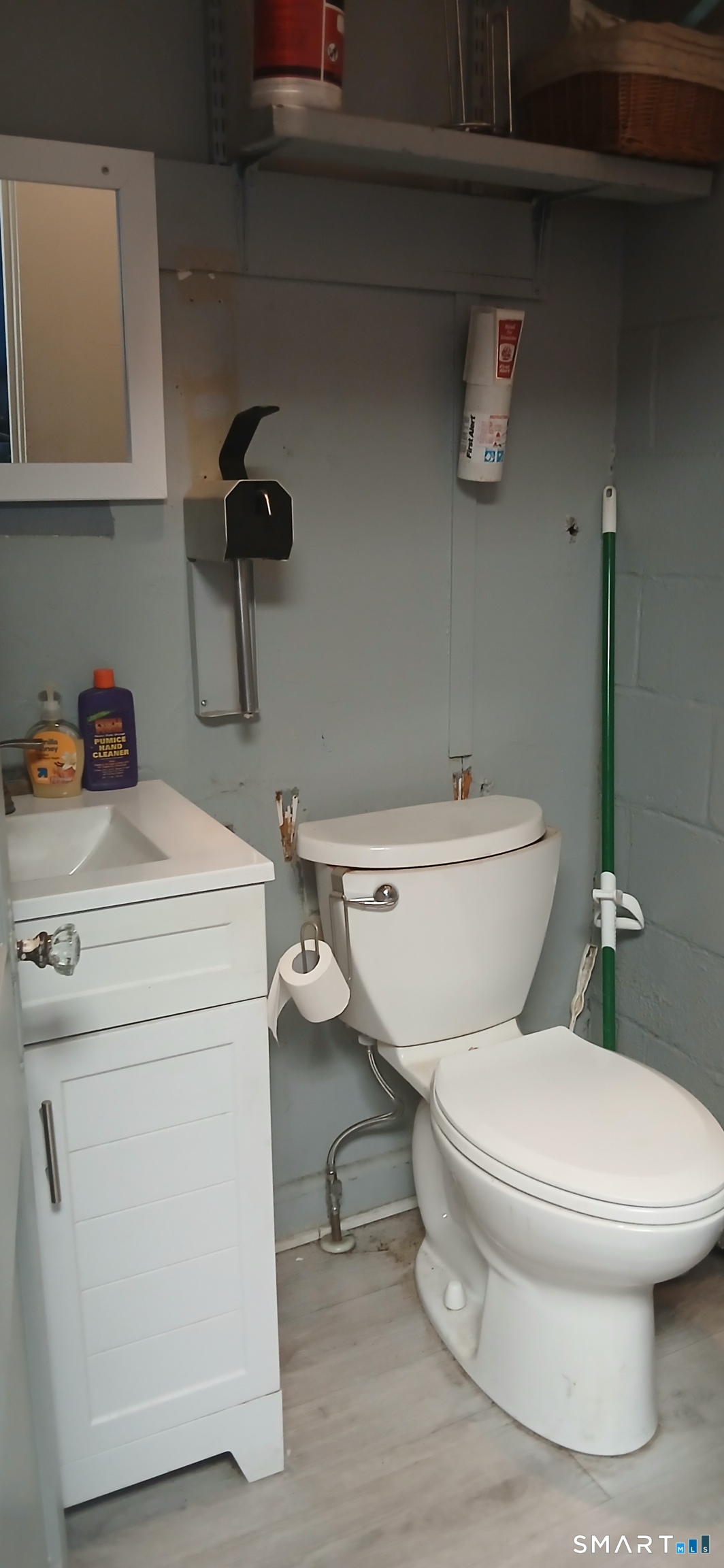 627 Main South Street Property Photo 11