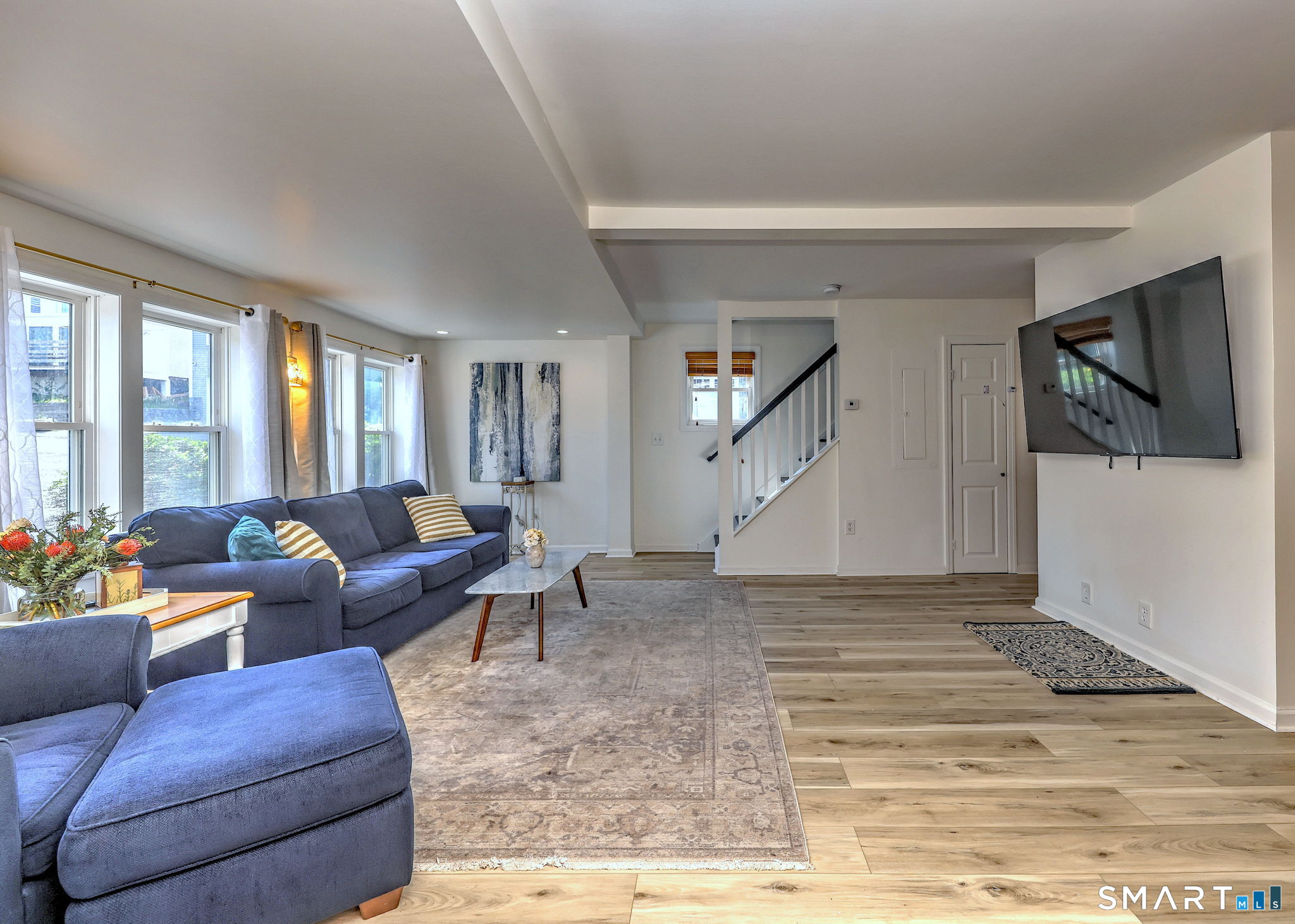 2 Paris Street Property Photo 14