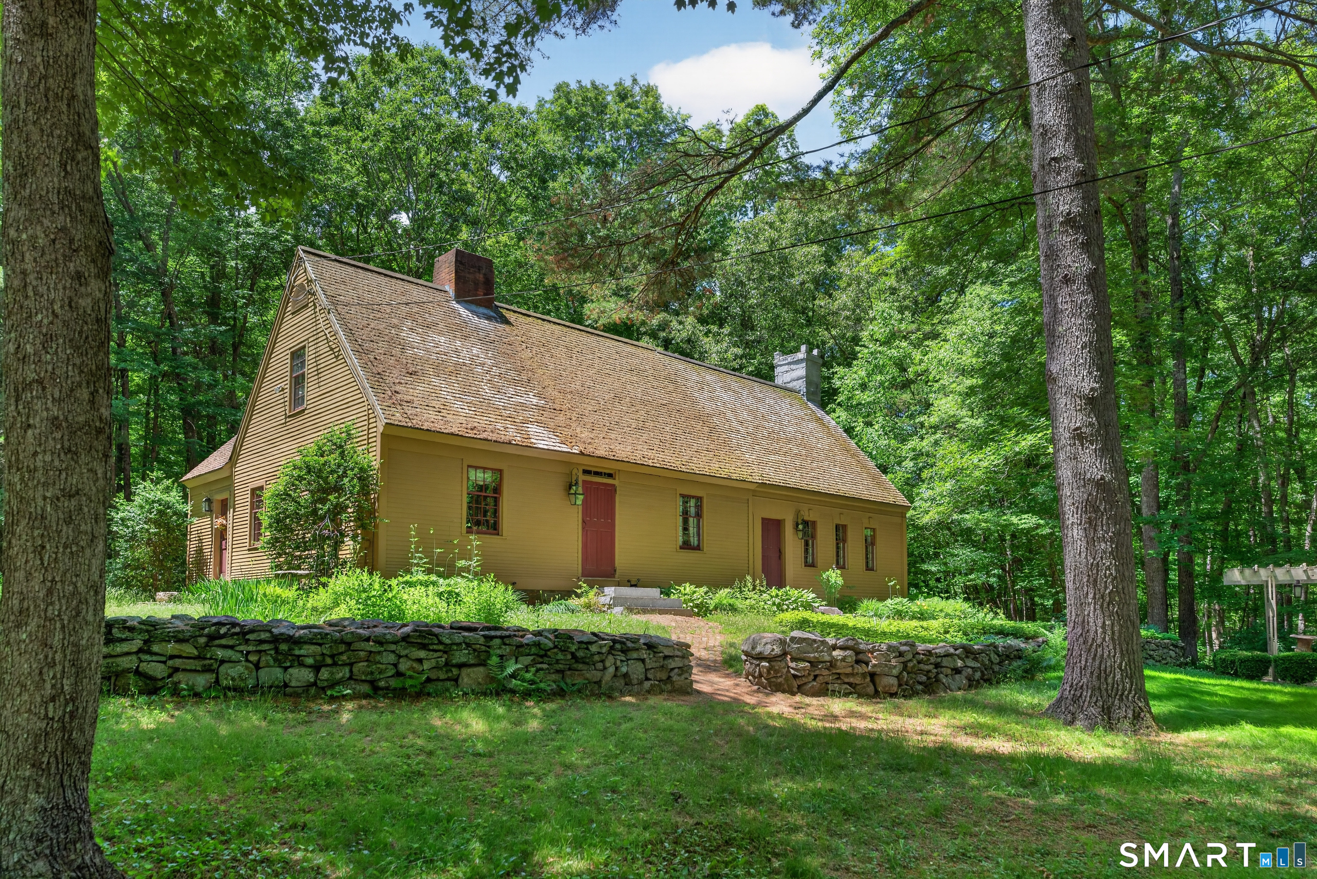 272 Horse Hill Road Property Photo 1