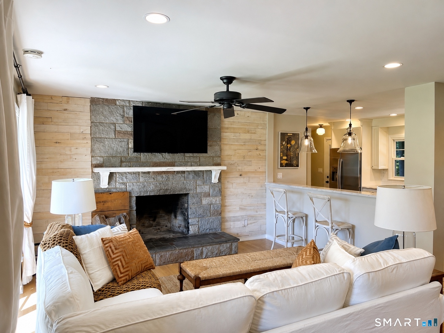 186 Schiller Road Property Photo 2