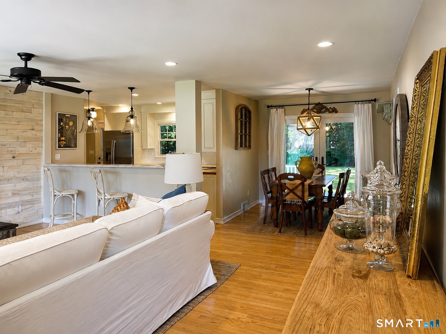 186 Schiller Road Property Photo 3