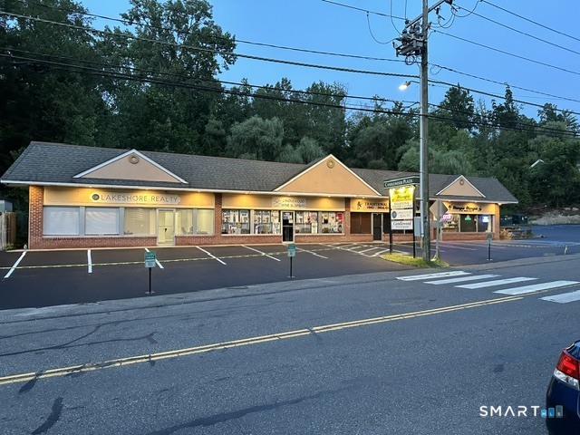 371 Candlewood Lake Road Property Photo 1