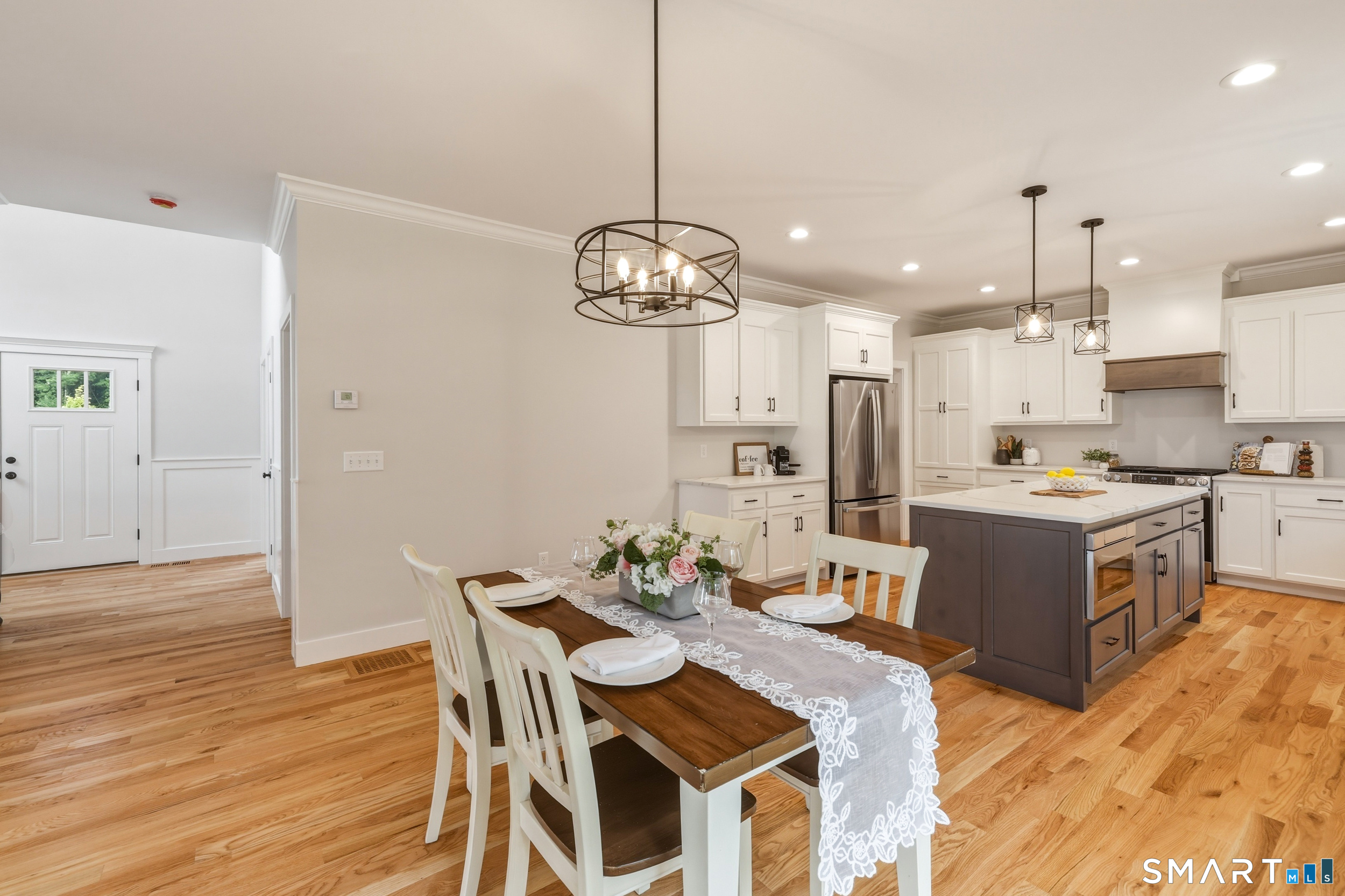 7 Laurelwood Lane Property Photo 10