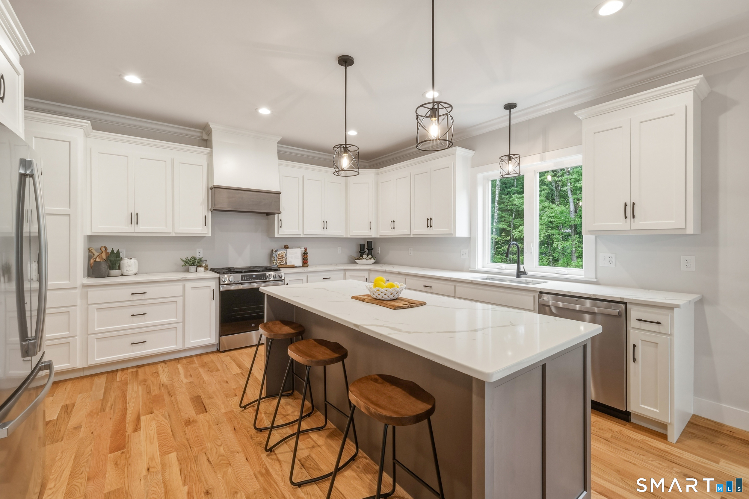 7 Laurelwood Lane Property Photo 13