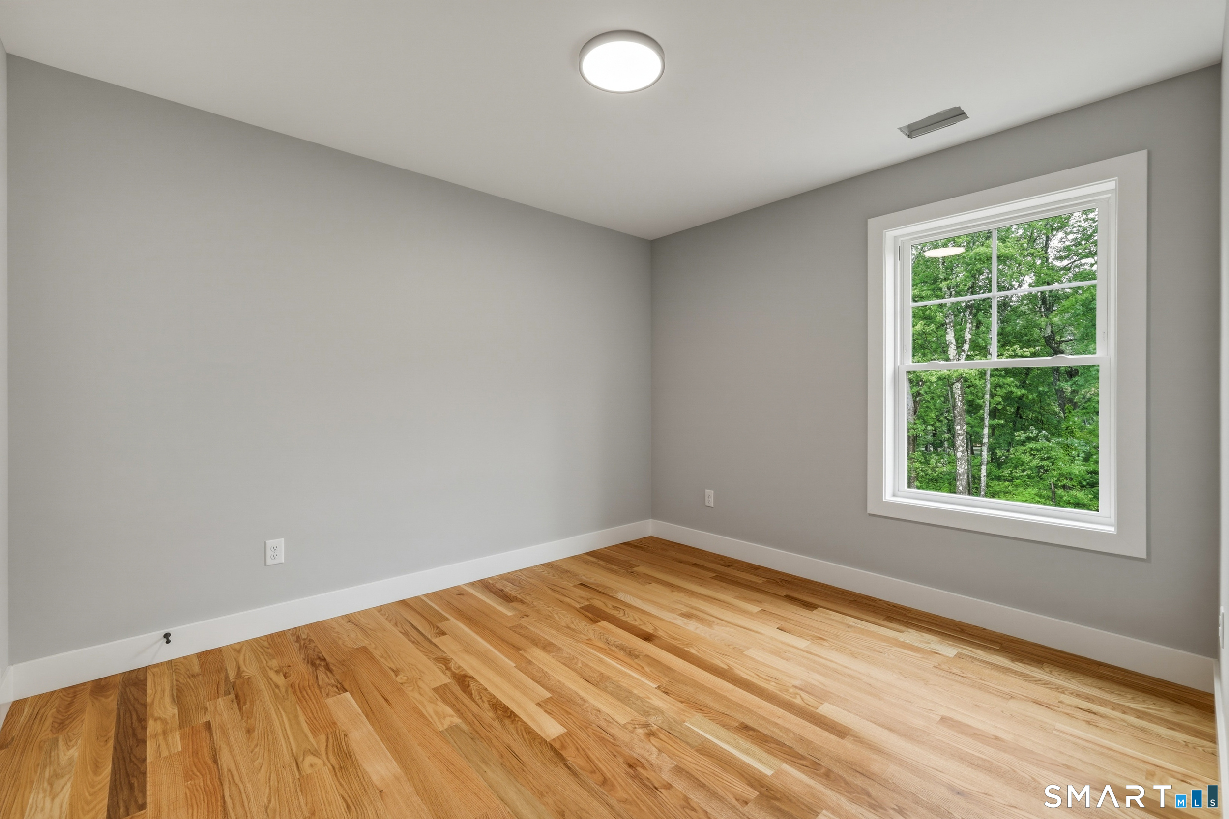 7 Laurelwood Lane Property Photo 32