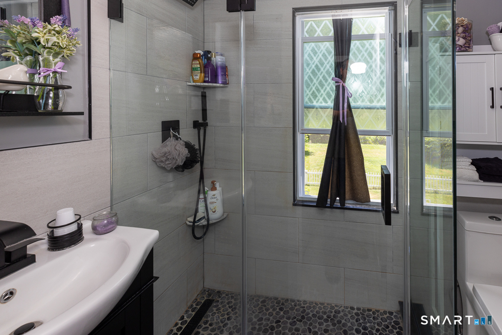 50 Pond Meadow Road Property Photo 18