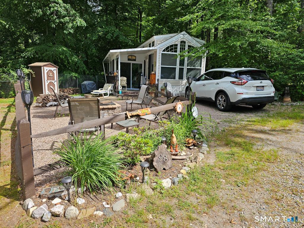 262 Shetucket 98 Turnpike Property Photo 19