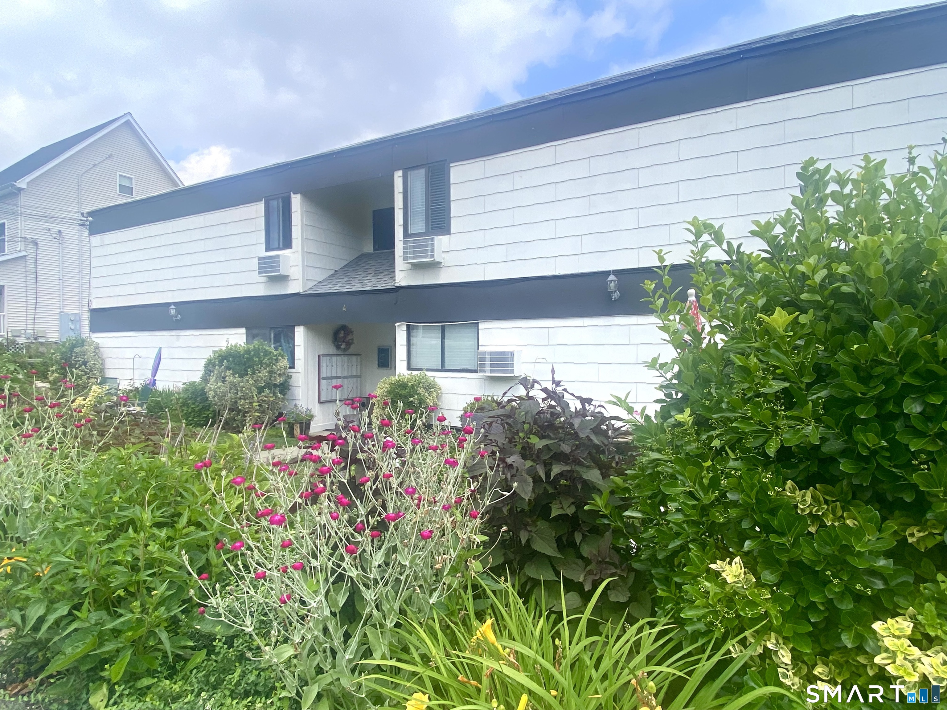 4 Glenwood A3 Avenue Property Photo 1