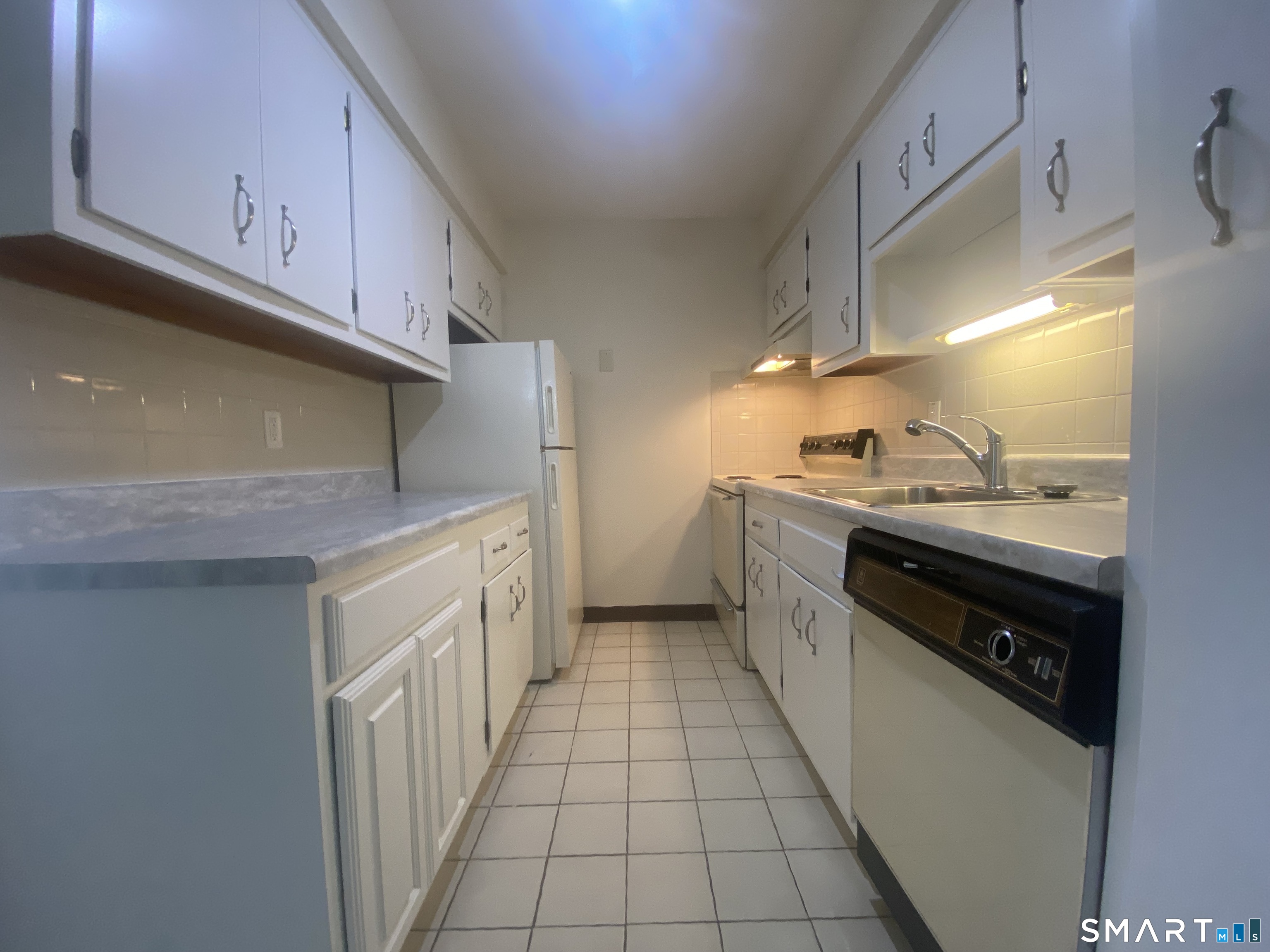 4 Glenwood A3 Avenue Property Photo 7