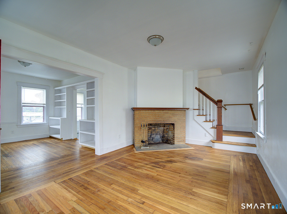 20 Homestead Avenue Property Photo 3