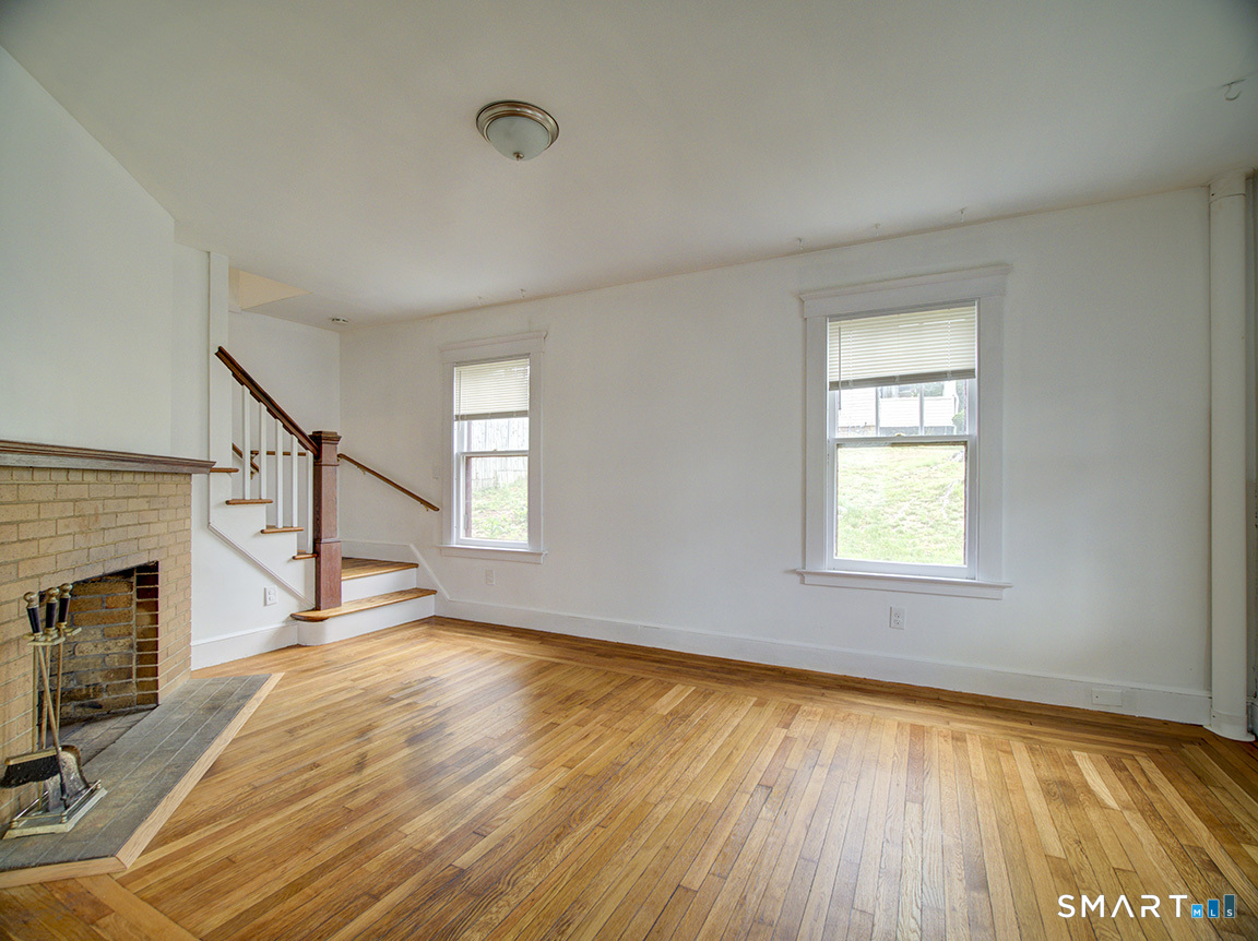 20 Homestead Avenue Property Photo 5