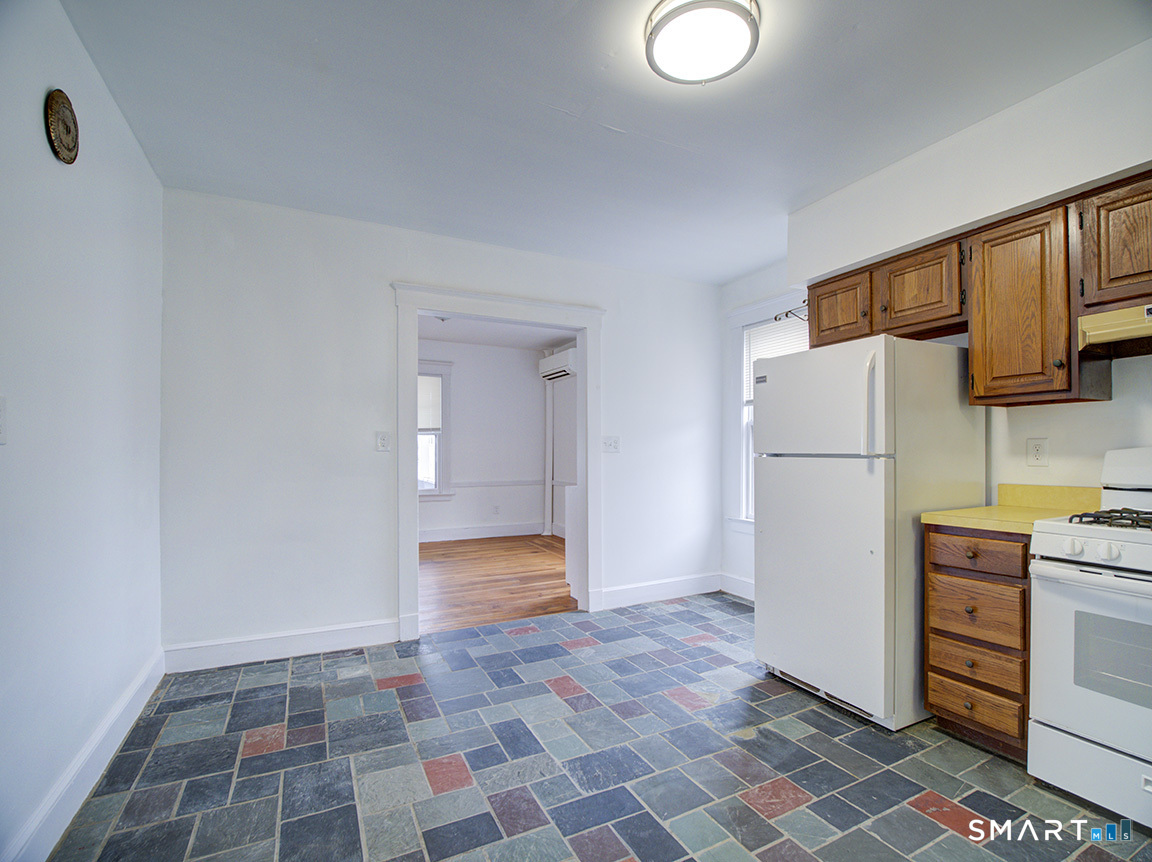 20 Homestead Avenue Property Photo 12