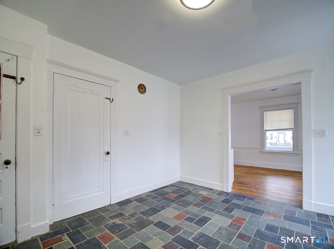 20 Homestead Avenue Property Photo 14