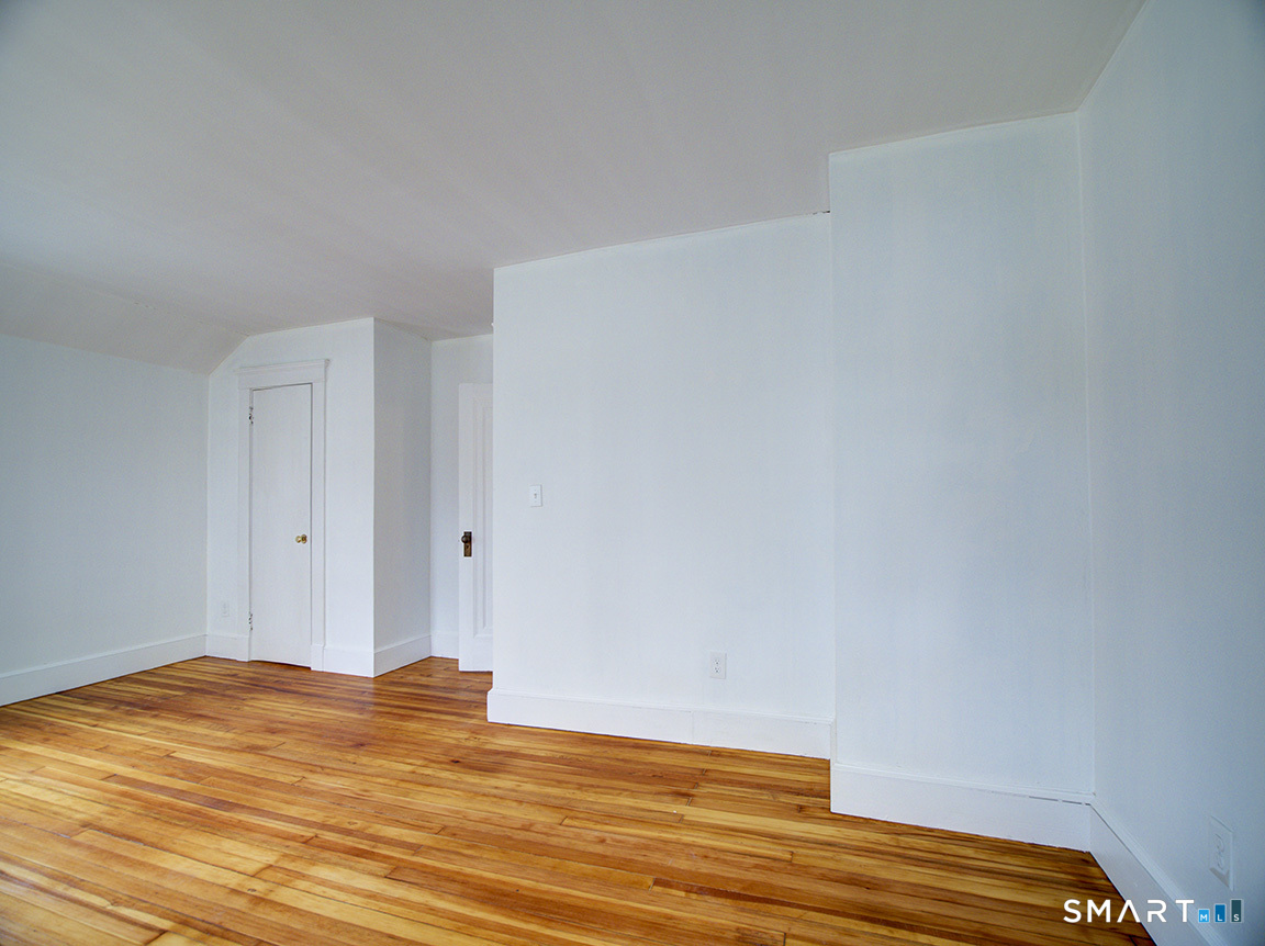 20 Homestead Avenue Property Photo 22