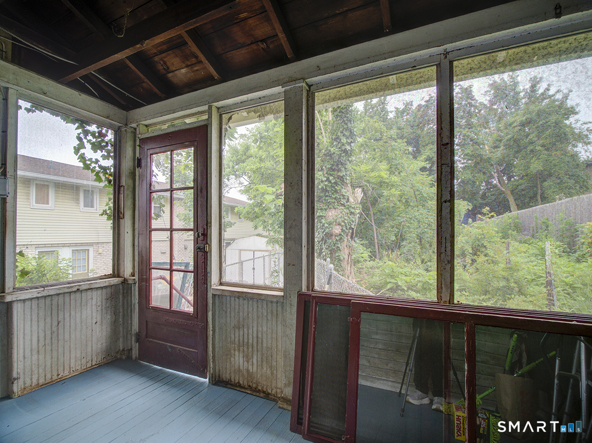 20 Homestead Avenue Property Photo 23