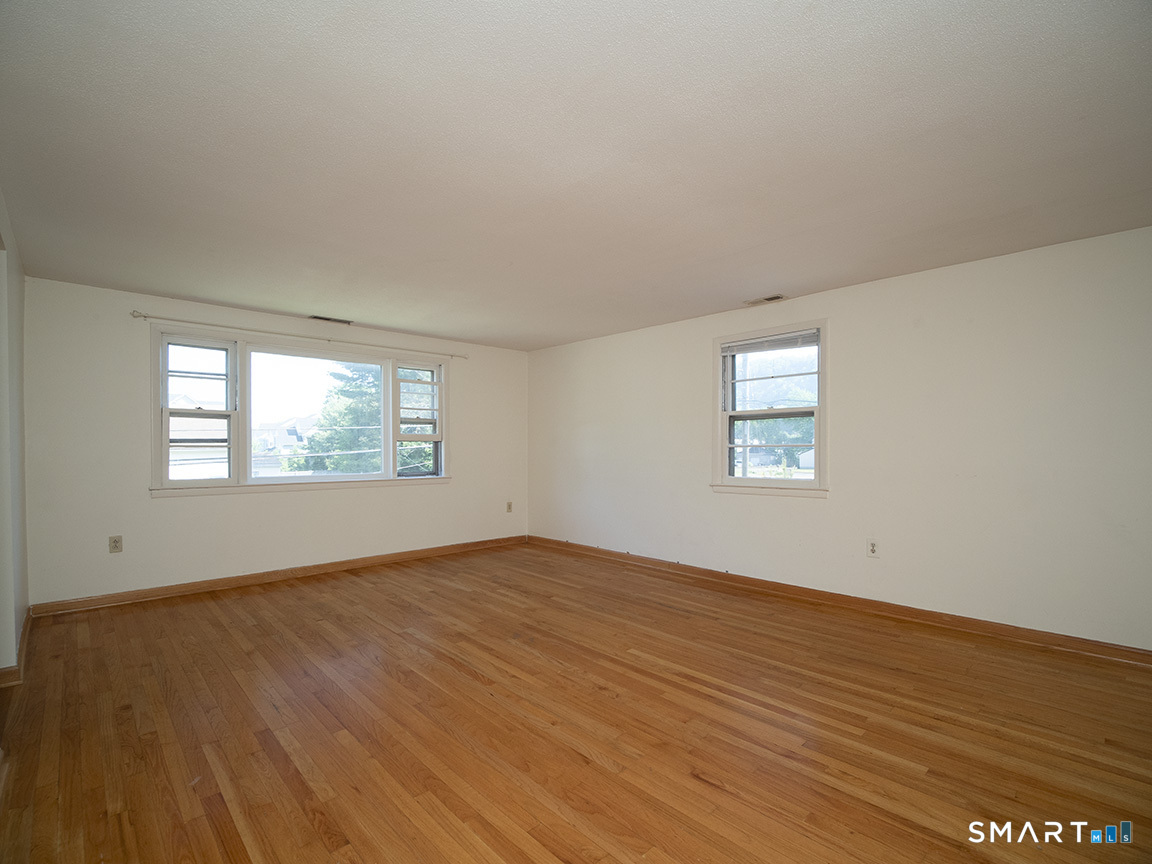 38 Landin 2nd Floor Street Property Photo 9