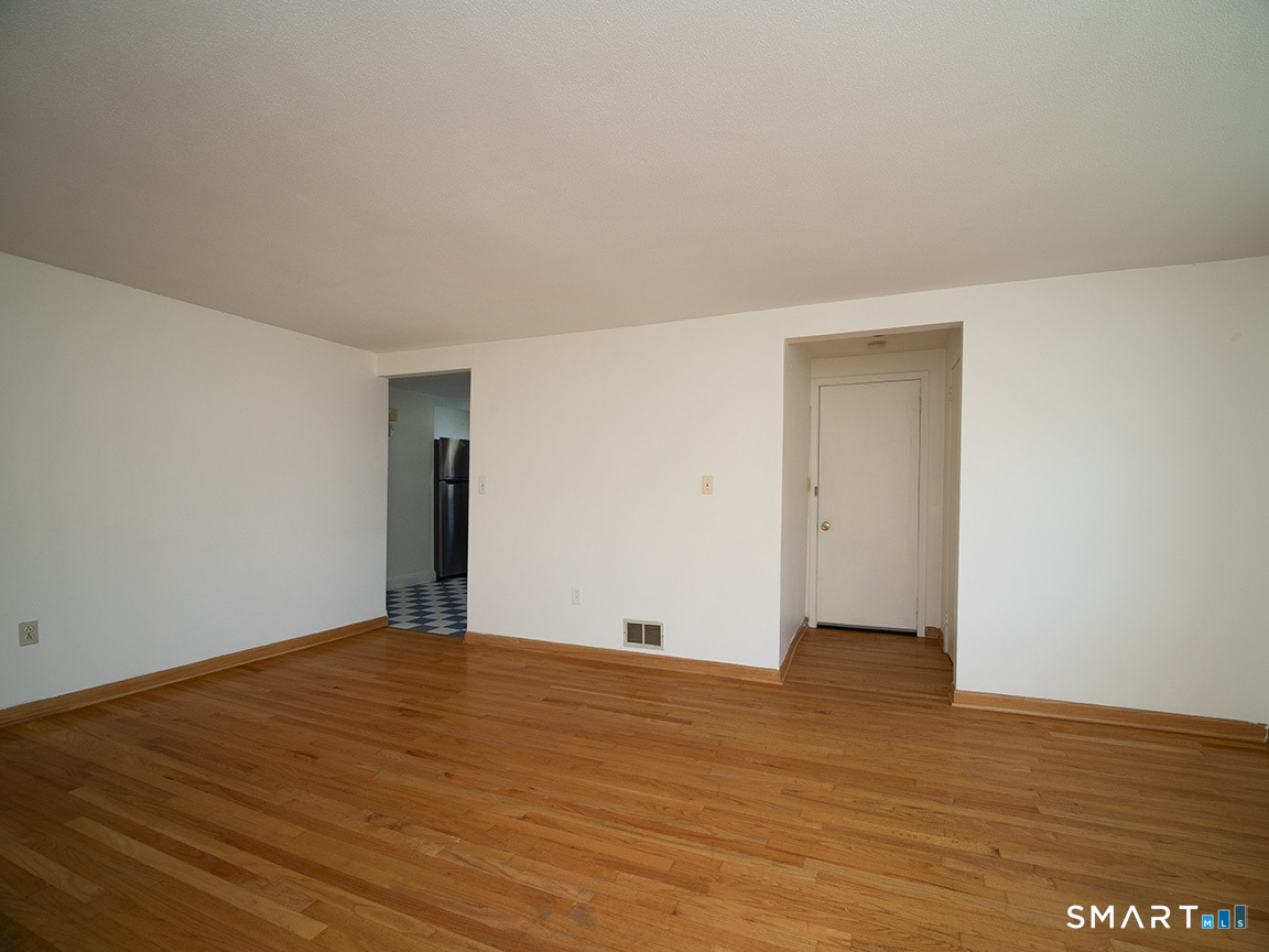 38 Landin 2nd Floor Street Property Photo 11