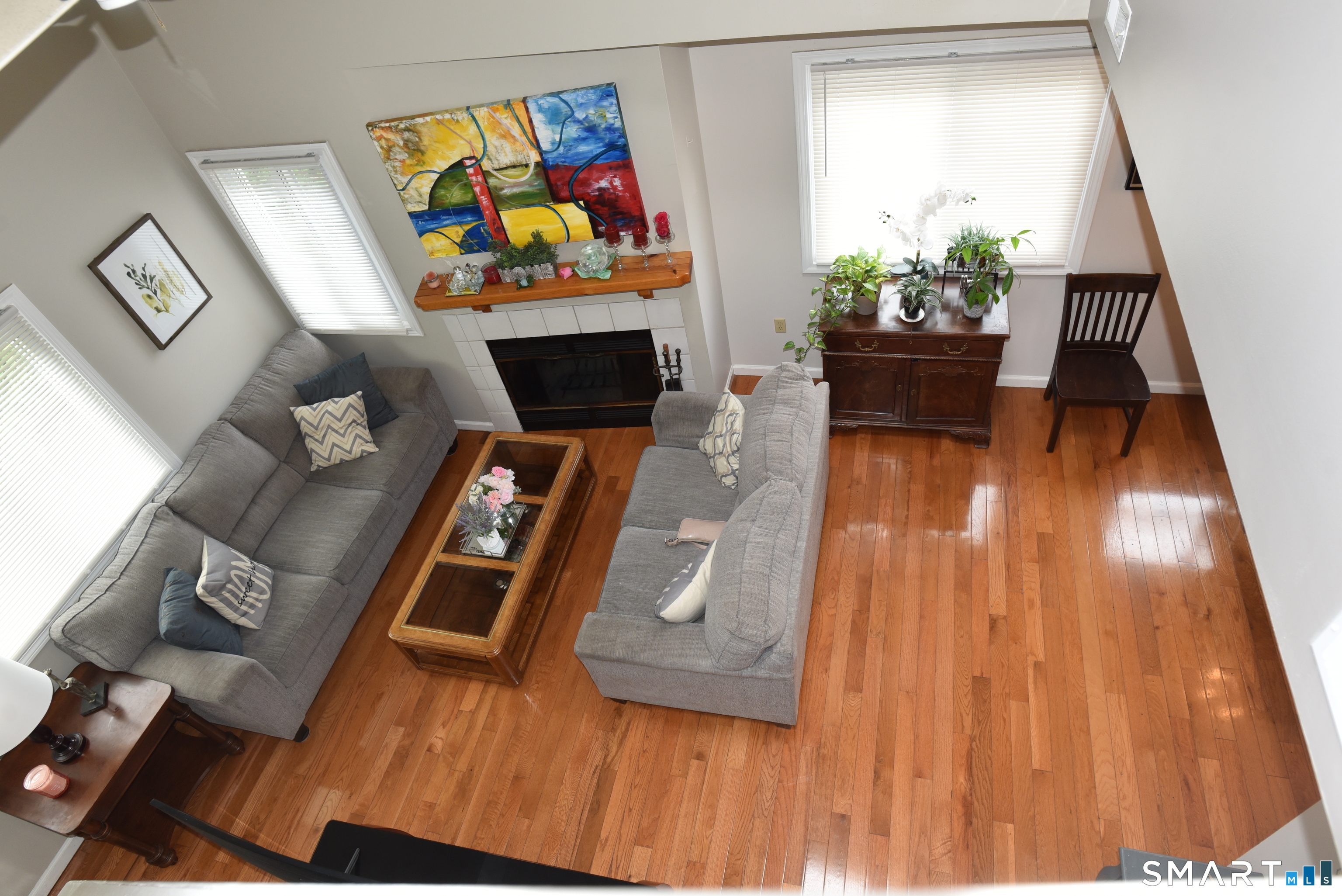 510 Main East 221 Street Property Photo 2