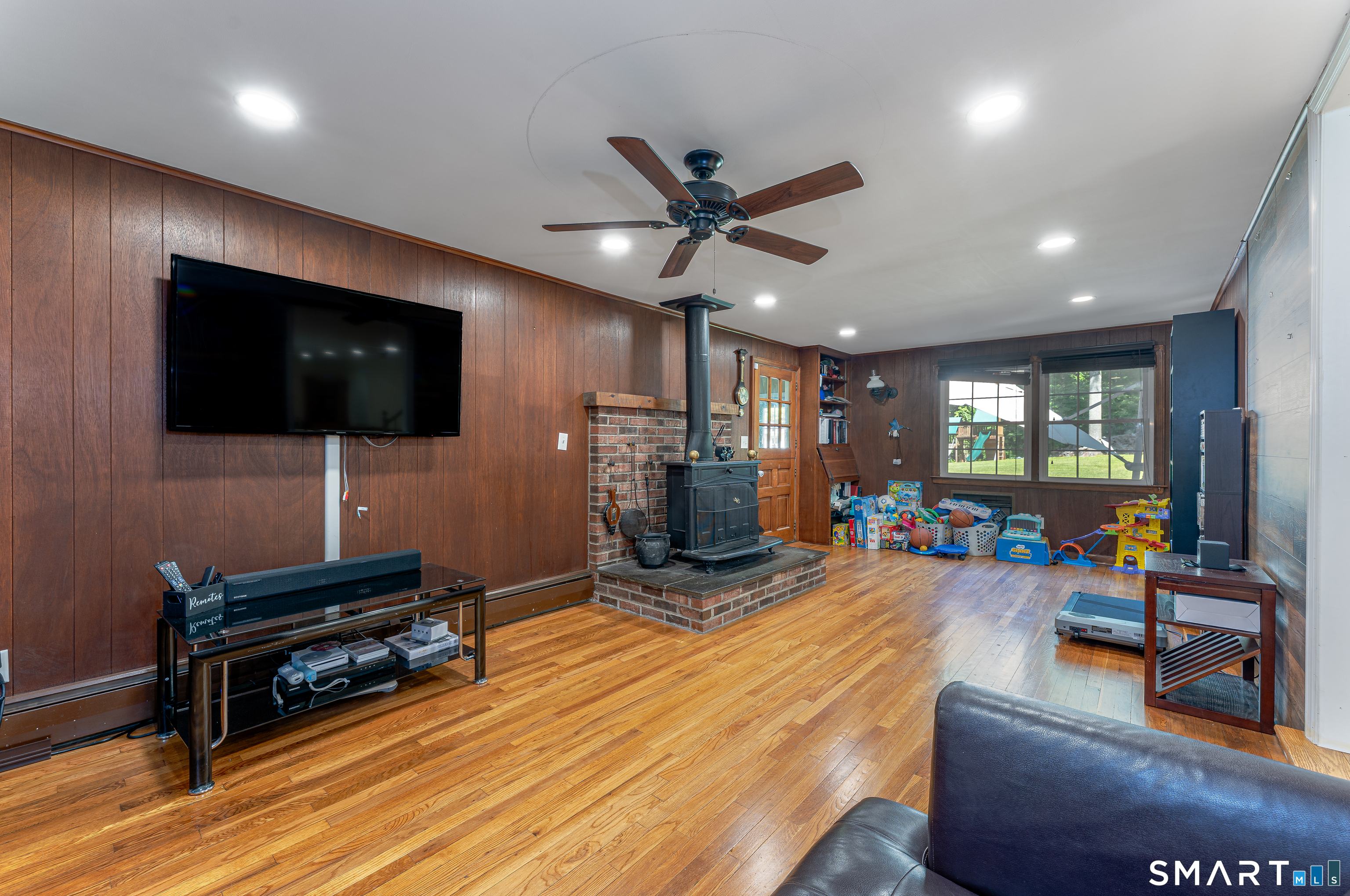 106 Mcdermott Circle Property Photo 14