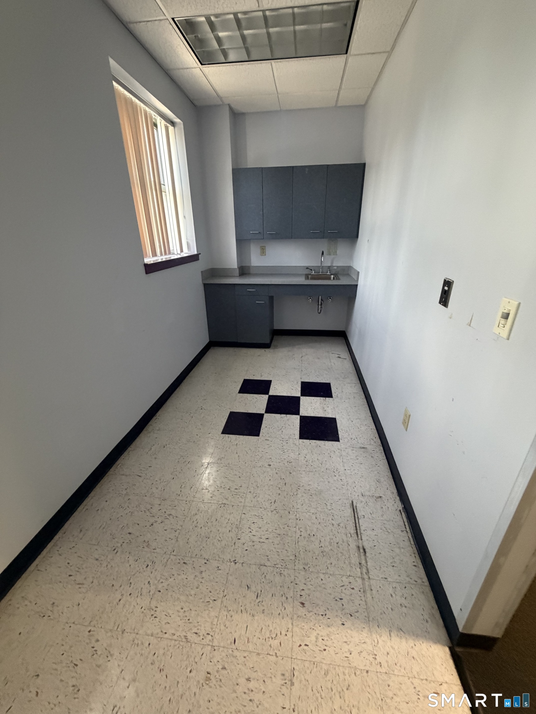 893 Main First Floor Medical Street Property Photo 16