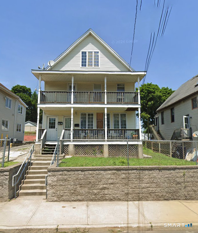 162 Connecticut Second Floor Avenue Property Photo 1