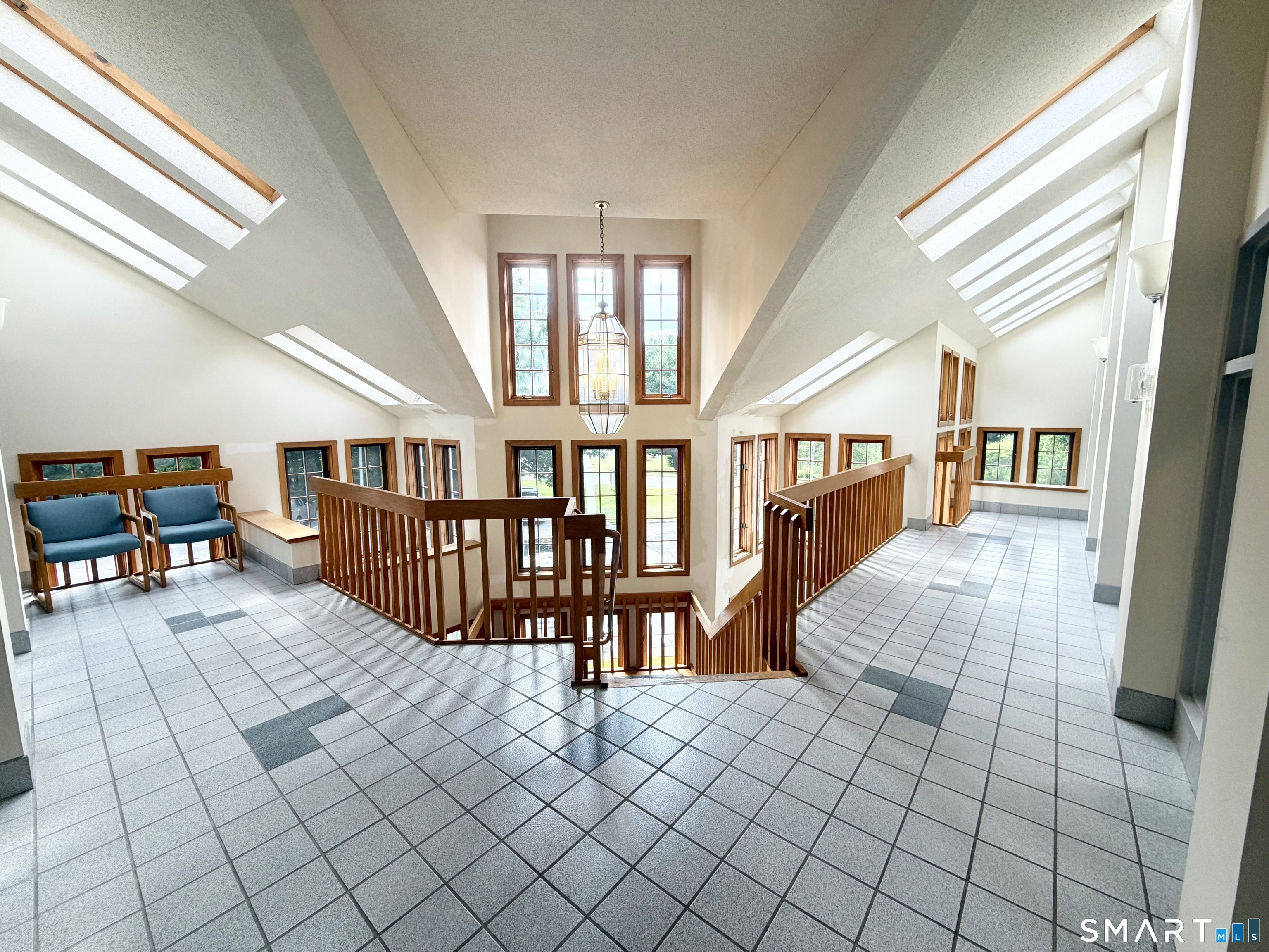 384-392 Merrow Road Property Photo 1