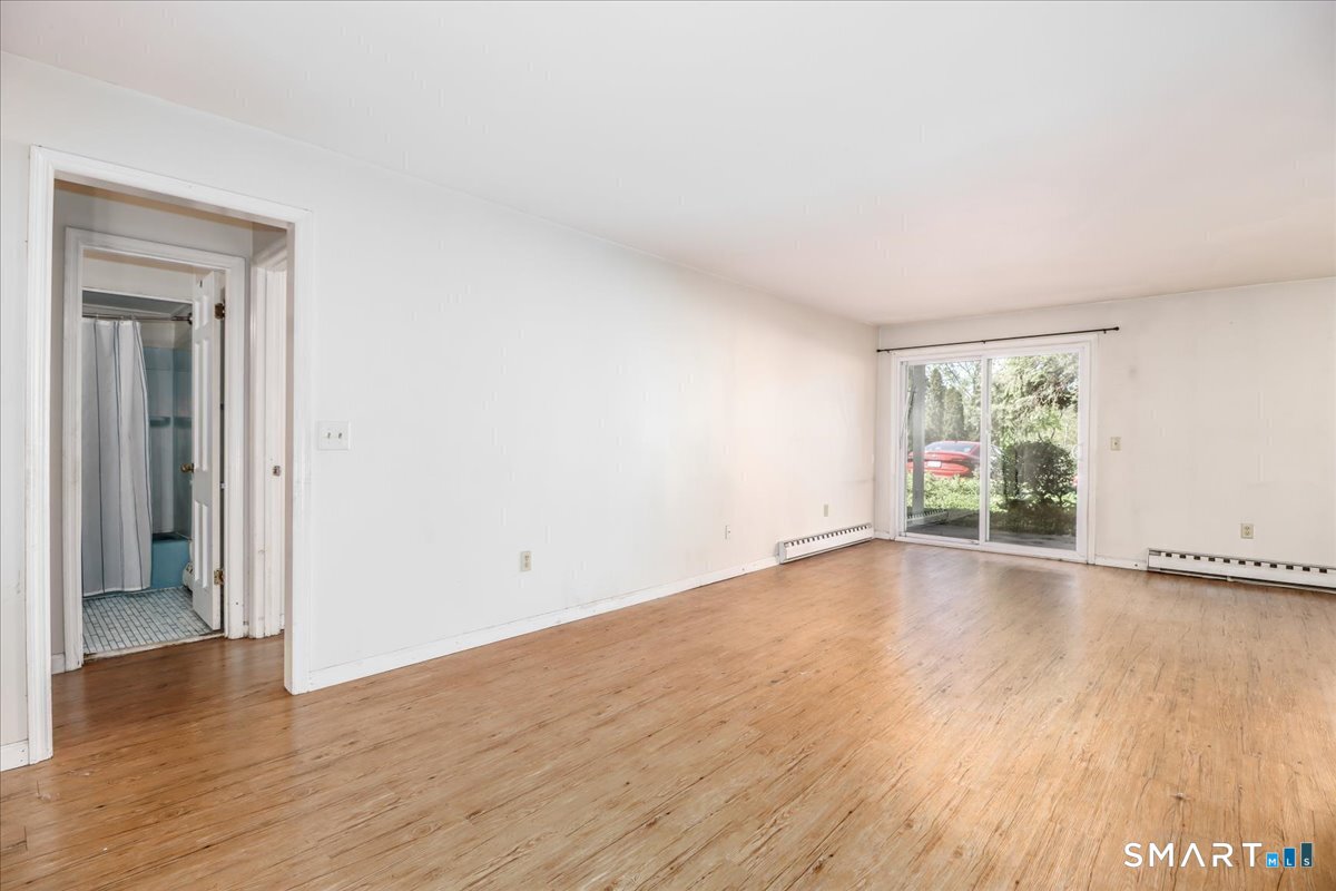136 Deer Hill B12 Avenue Property Photo 5